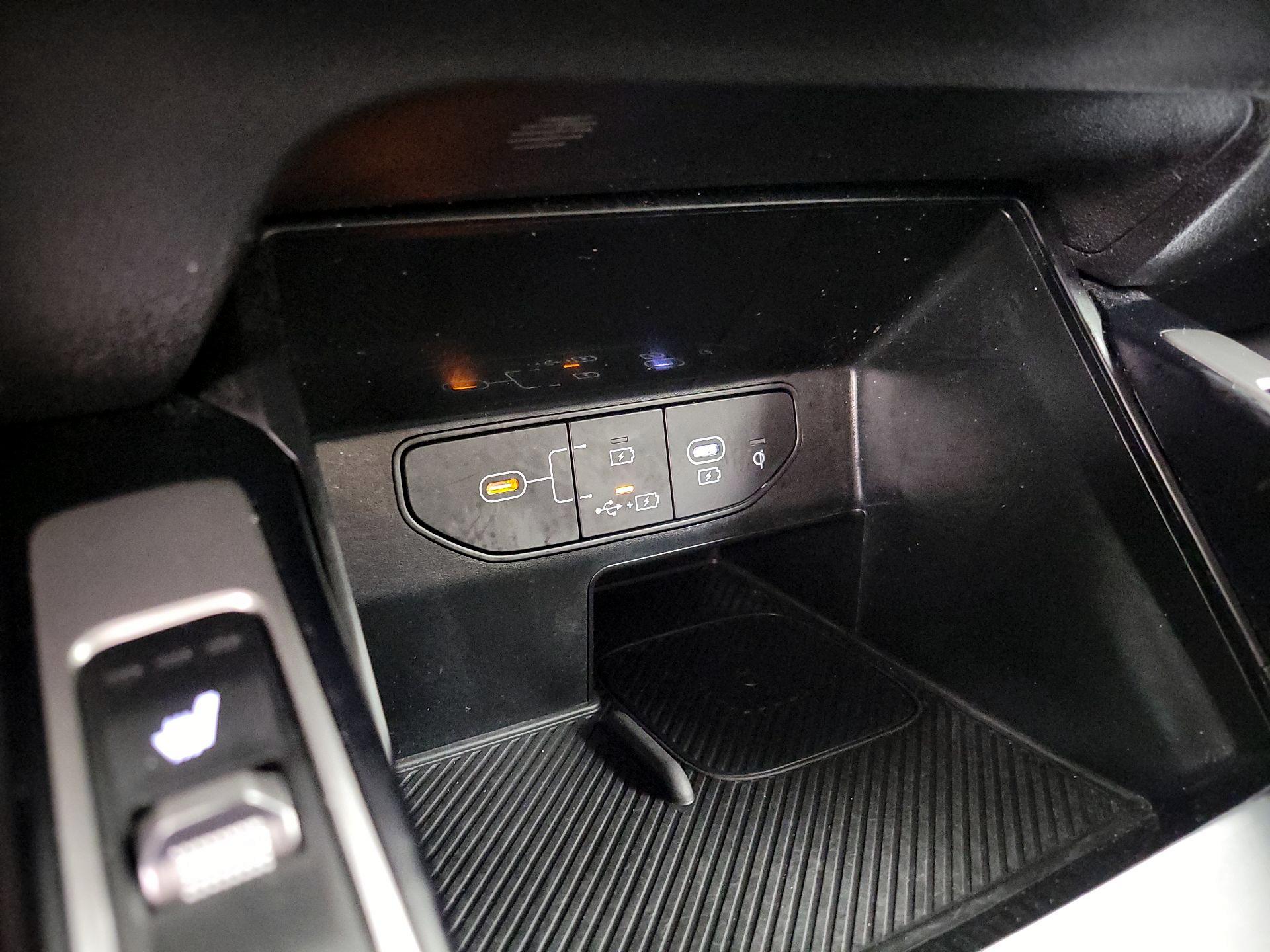 Thumbnail: 2024 Kia Sorento - 18