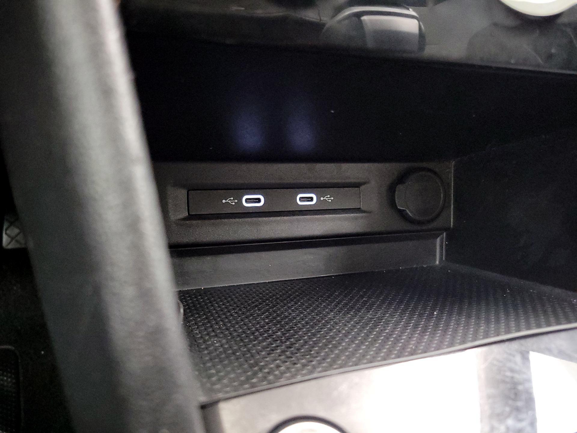 Thumbnail: 2024 Volkswagen Taos - 18