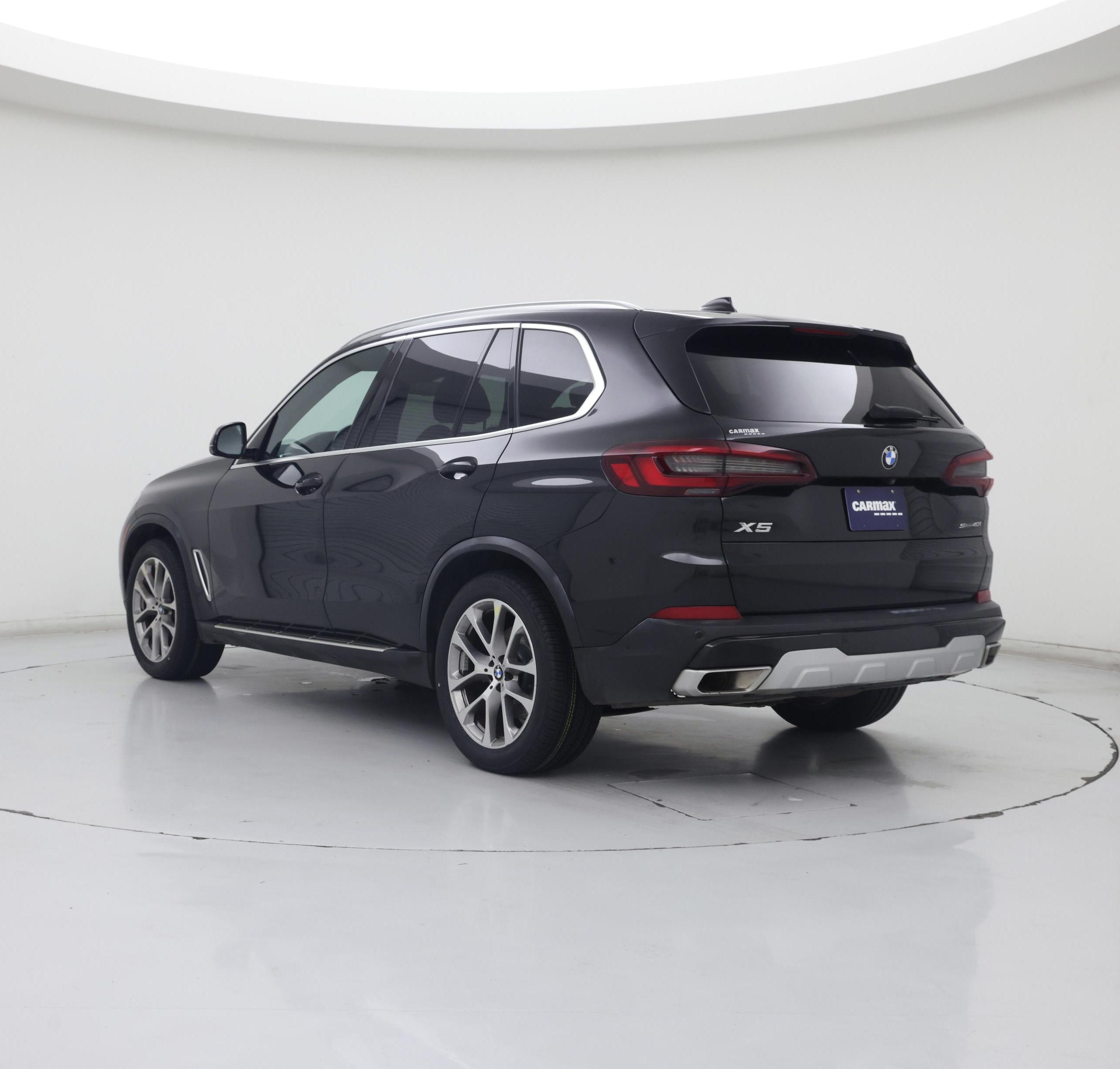 Thumbnail: 2023 BMW X5 - 2