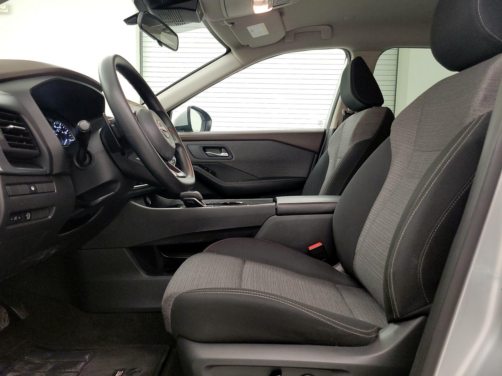 Thumbnail: 2023 Nissan Rogue - 11