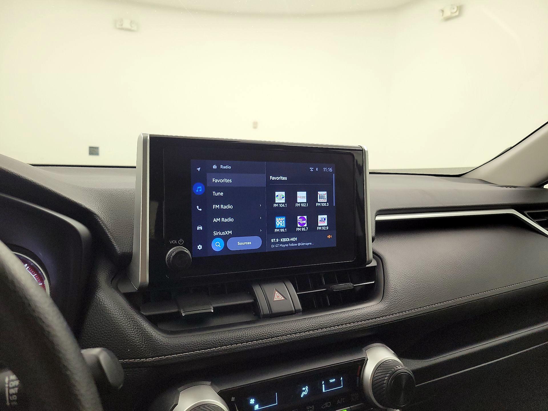 Thumbnail: 2025 Toyota RAV4 - 15