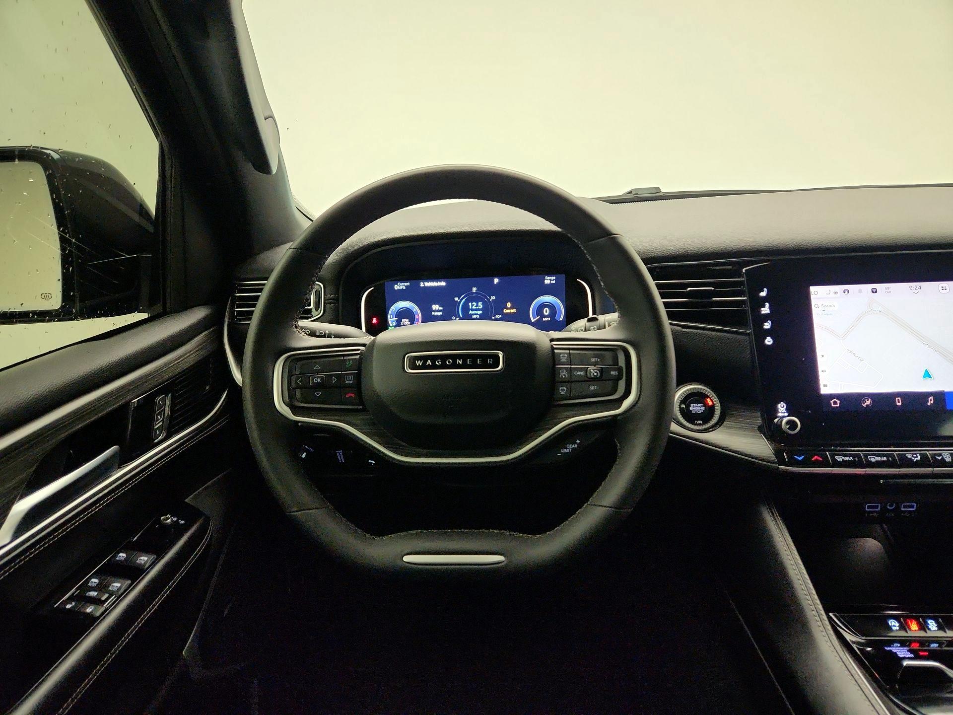 Thumbnail: 2023 Jeep Wagoneer - 10