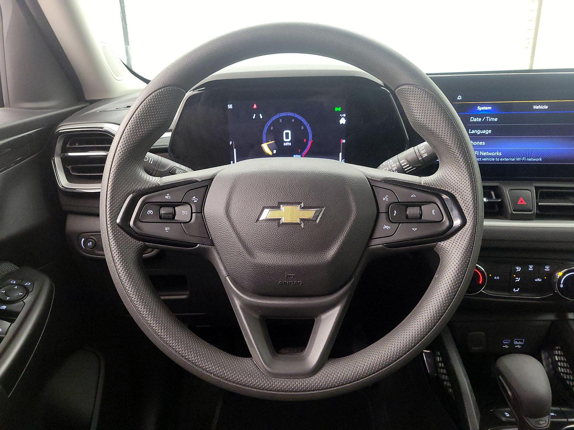 Thumbnail: 2025 Chevrolet TrailBlazer - 10