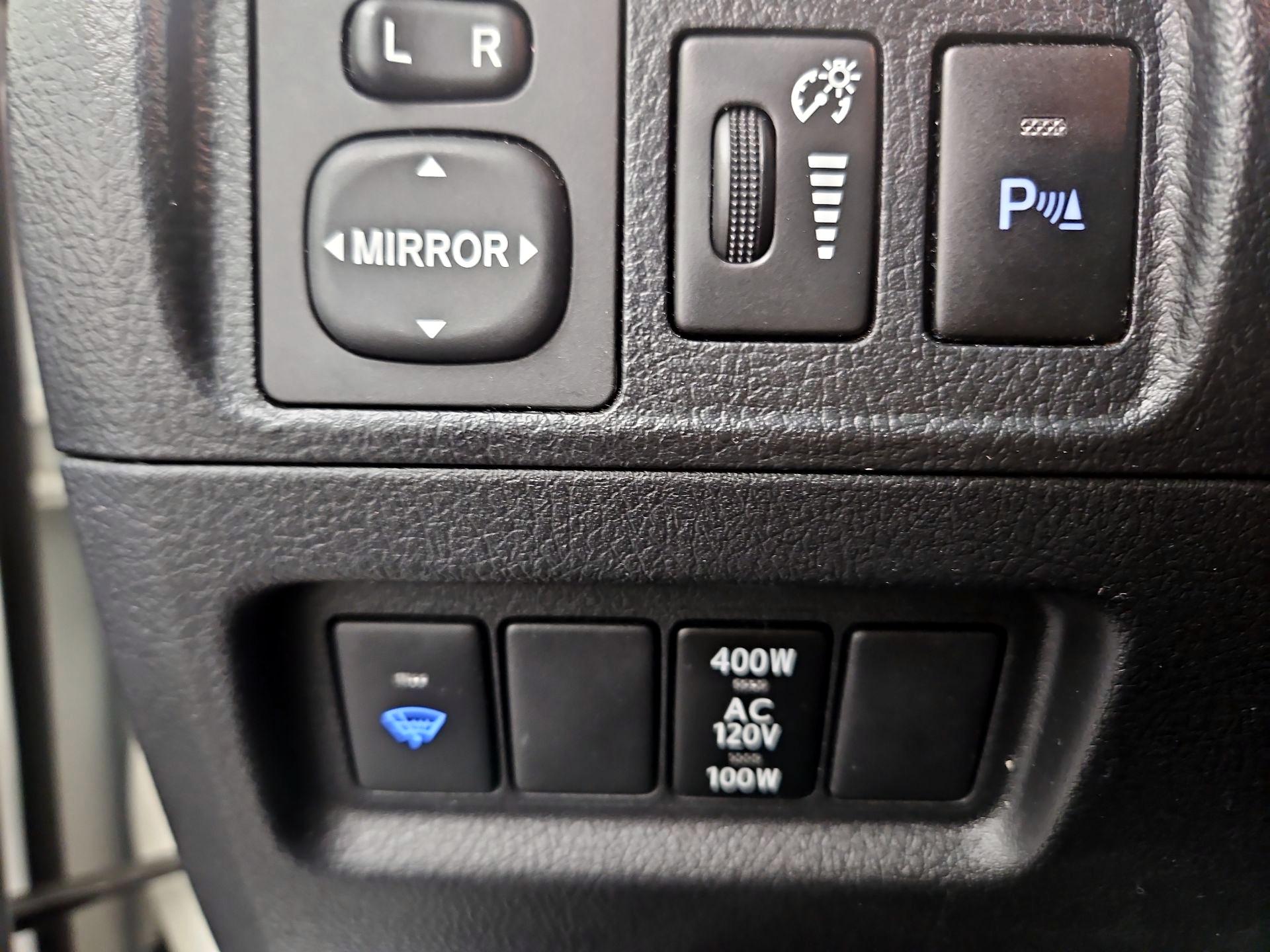 Thumbnail: 2018 Toyota 4Runner - 13