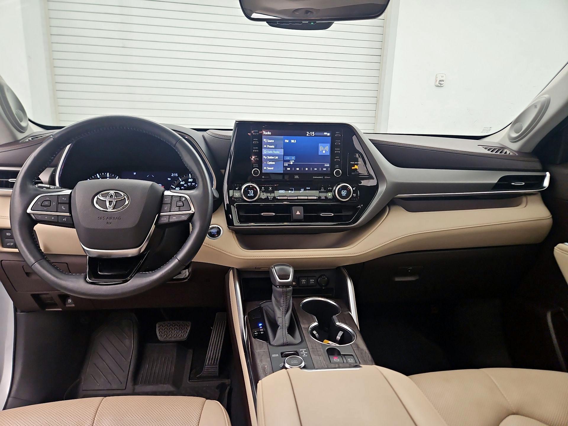 Thumbnail: 2020 Toyota Highlander - 9