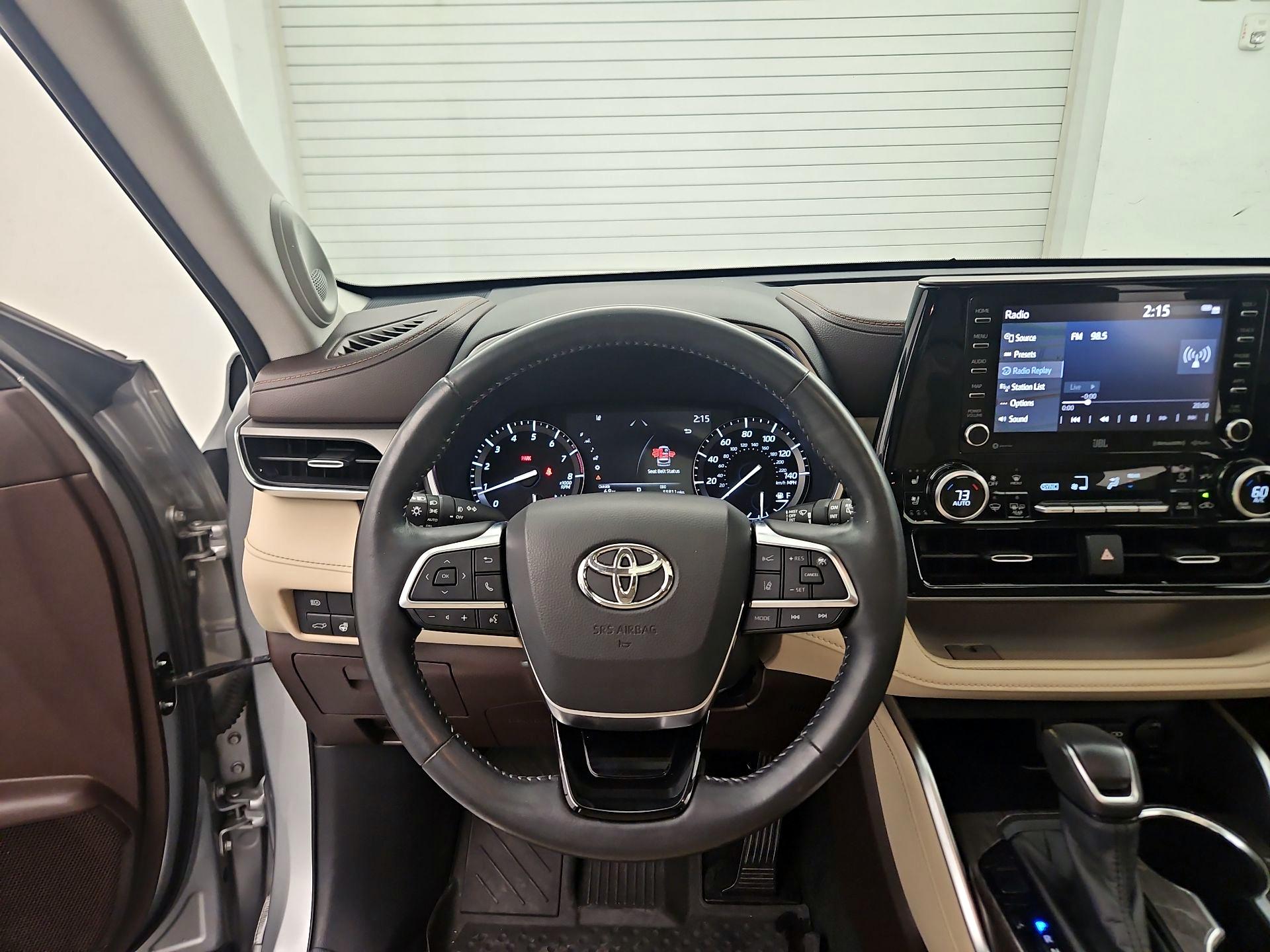 Thumbnail: 2020 Toyota Highlander - 10