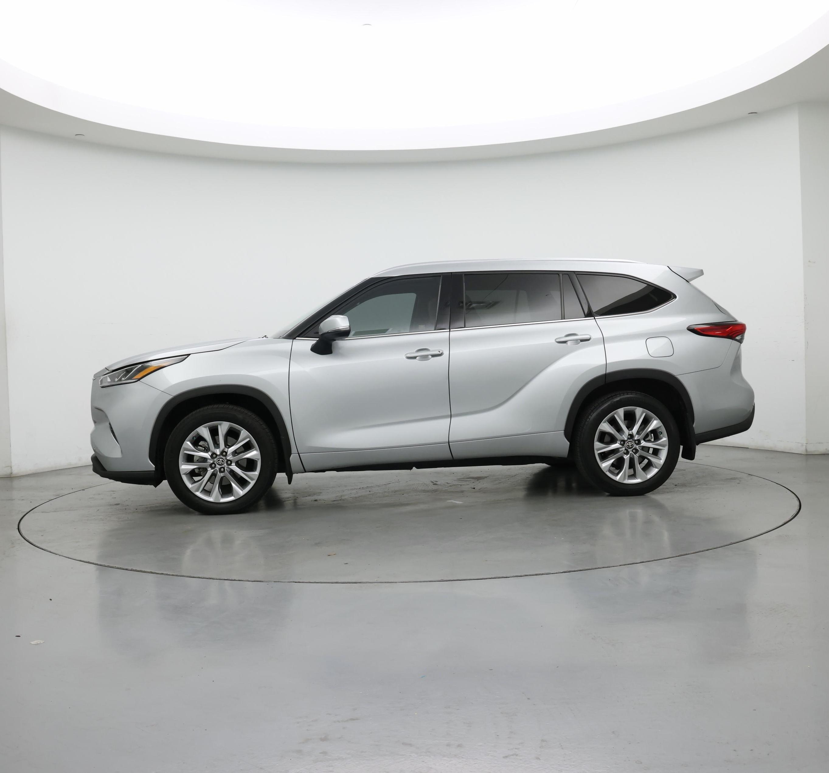 Thumbnail: 2020 Toyota Highlander - 3
