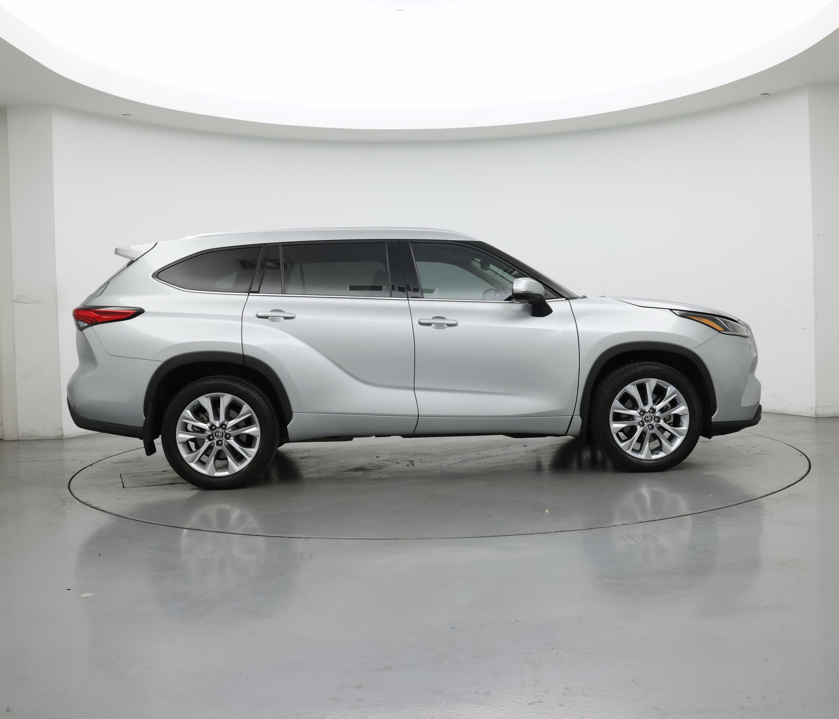 Thumbnail: 2020 Toyota Highlander - 7