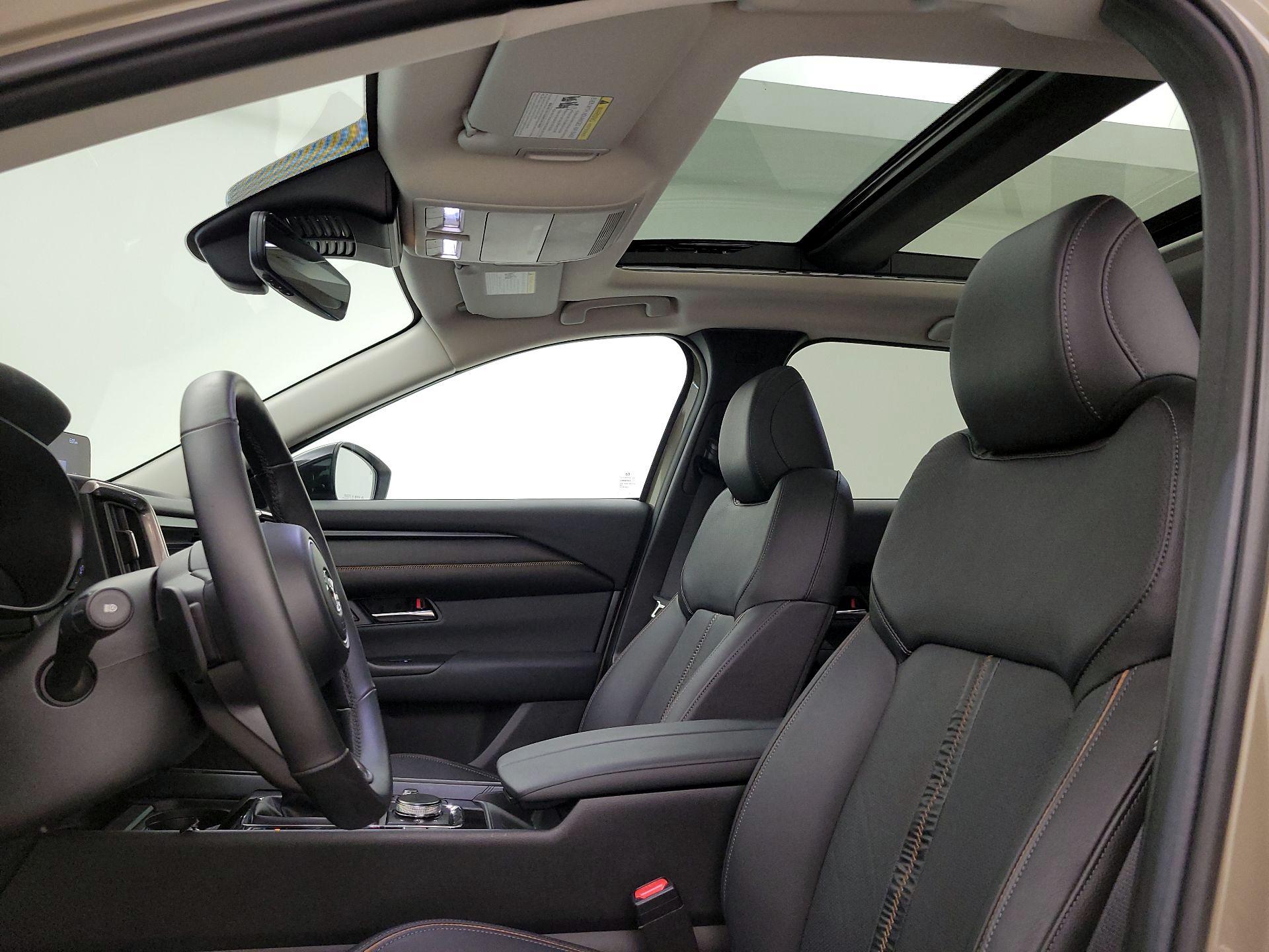 Thumbnail: 2025 Mazda CX-50 - 19