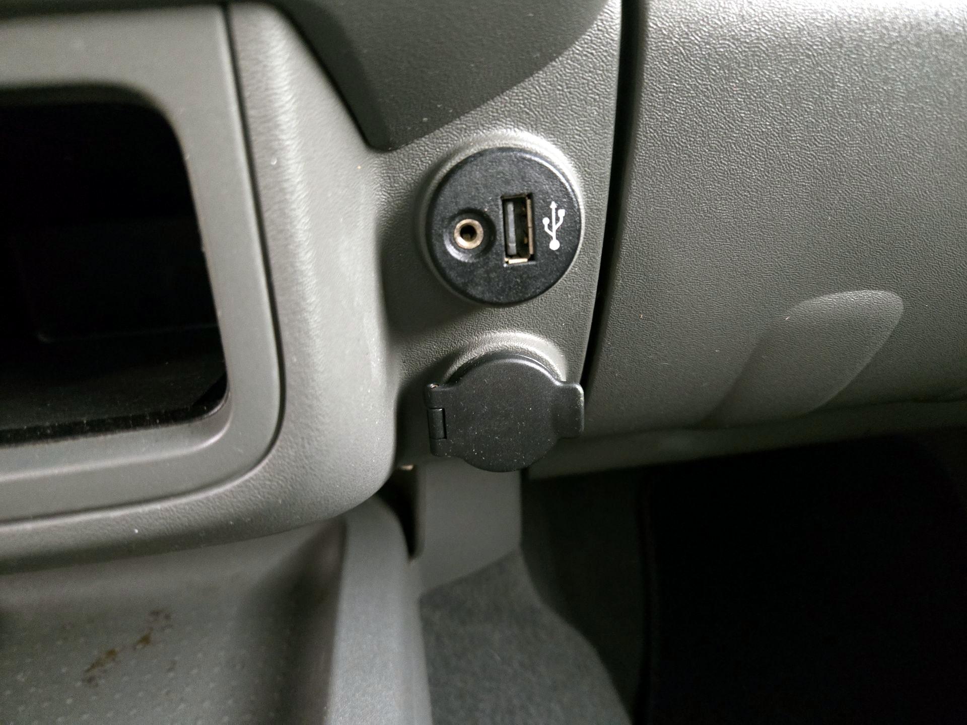 Thumbnail: 2019 Nissan Frontier - 18