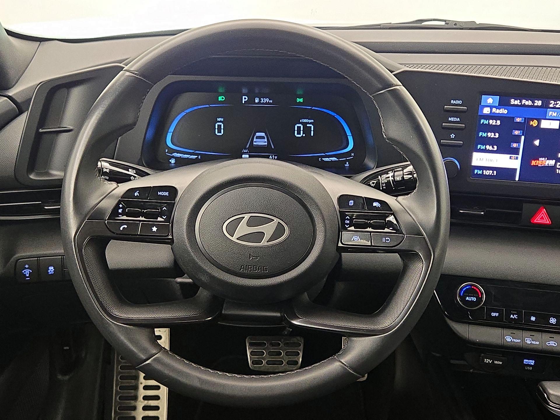 Thumbnail: 2025 Hyundai Elantra - 10