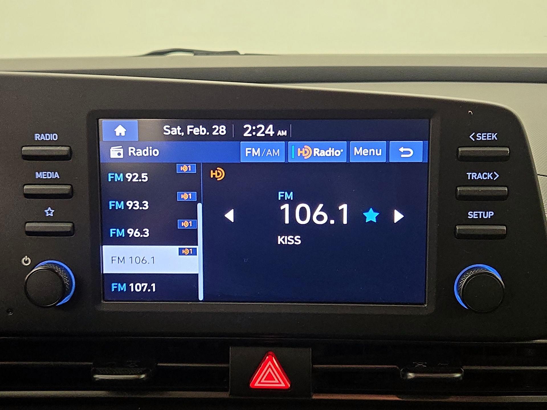 Thumbnail: 2025 Hyundai Elantra - 15