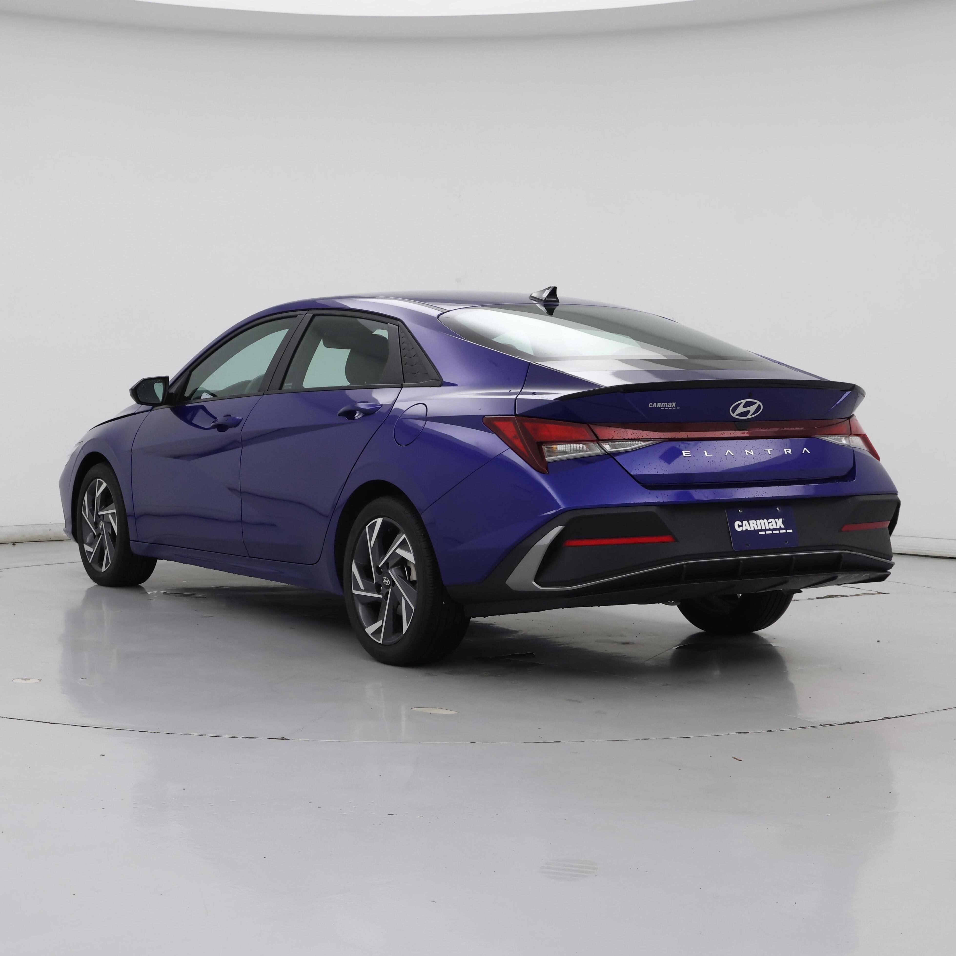 Thumbnail: 2025 Hyundai Elantra - 2