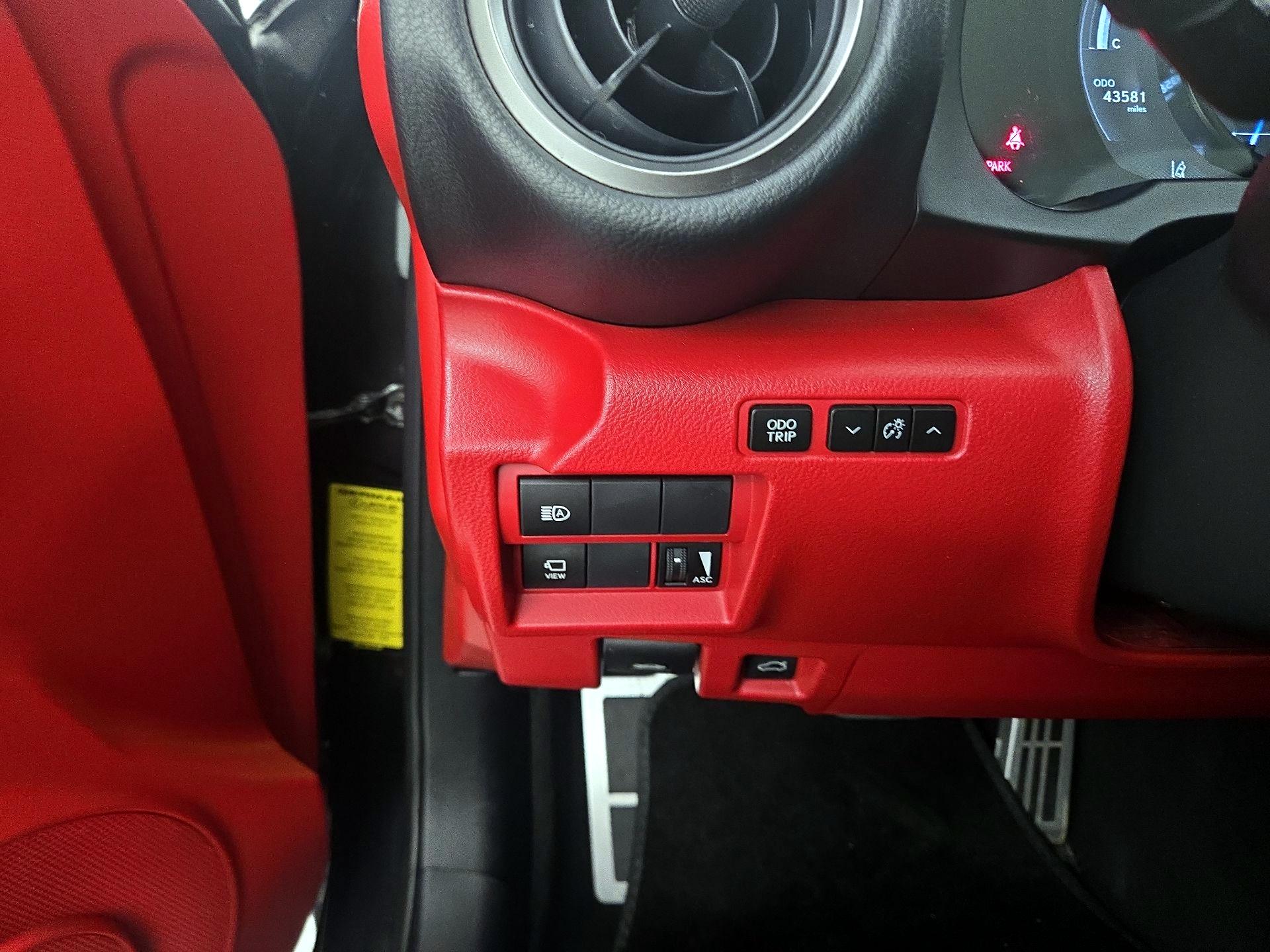 Thumbnail: 2022 Lexus IS - 13