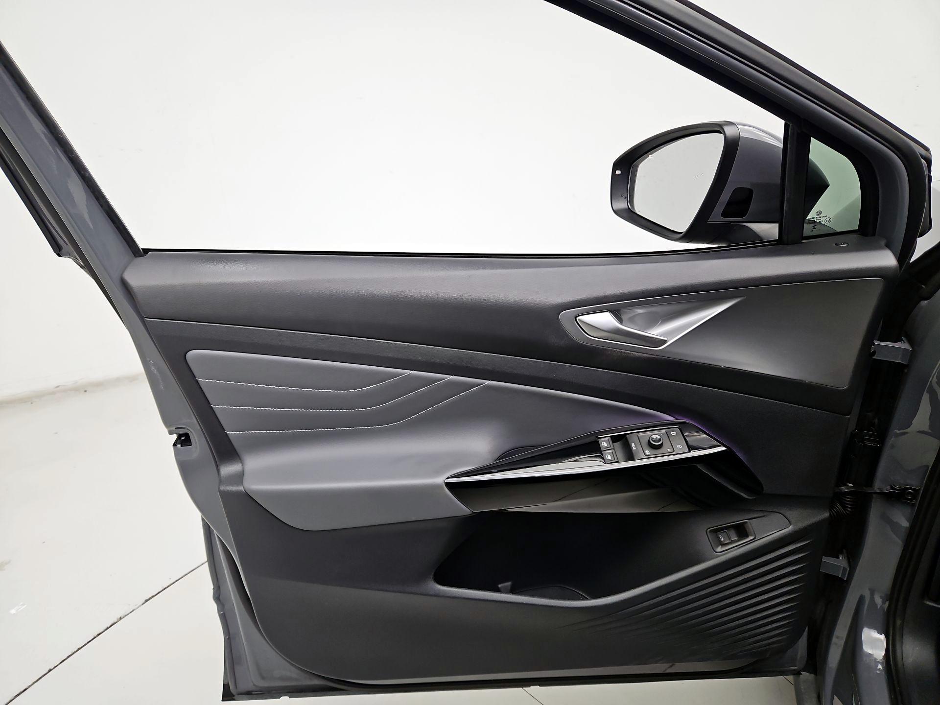 Thumbnail: 2023 Volkswagen ID.4 - 12