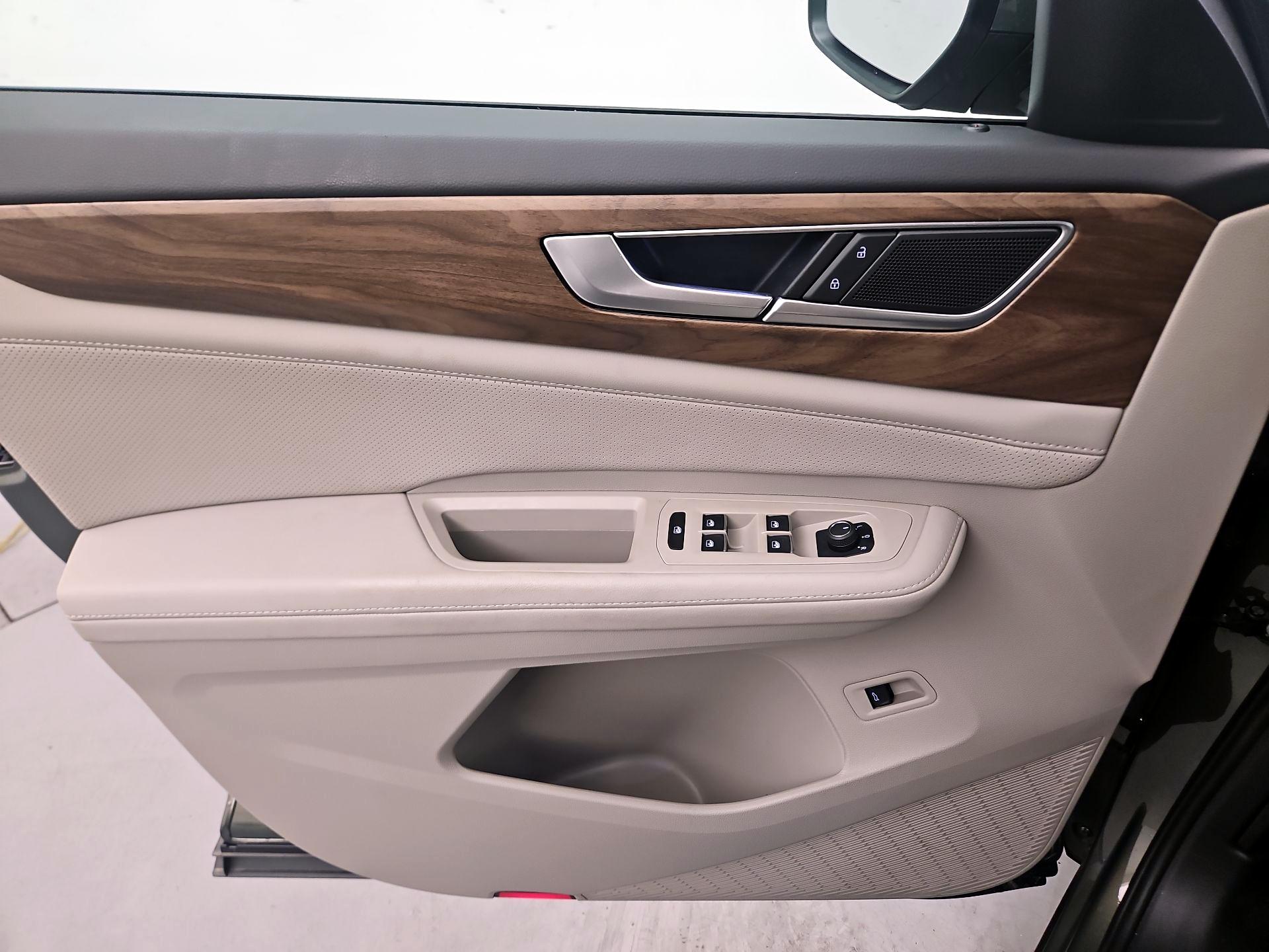 Thumbnail: 2025 Volkswagen Atlas - 12