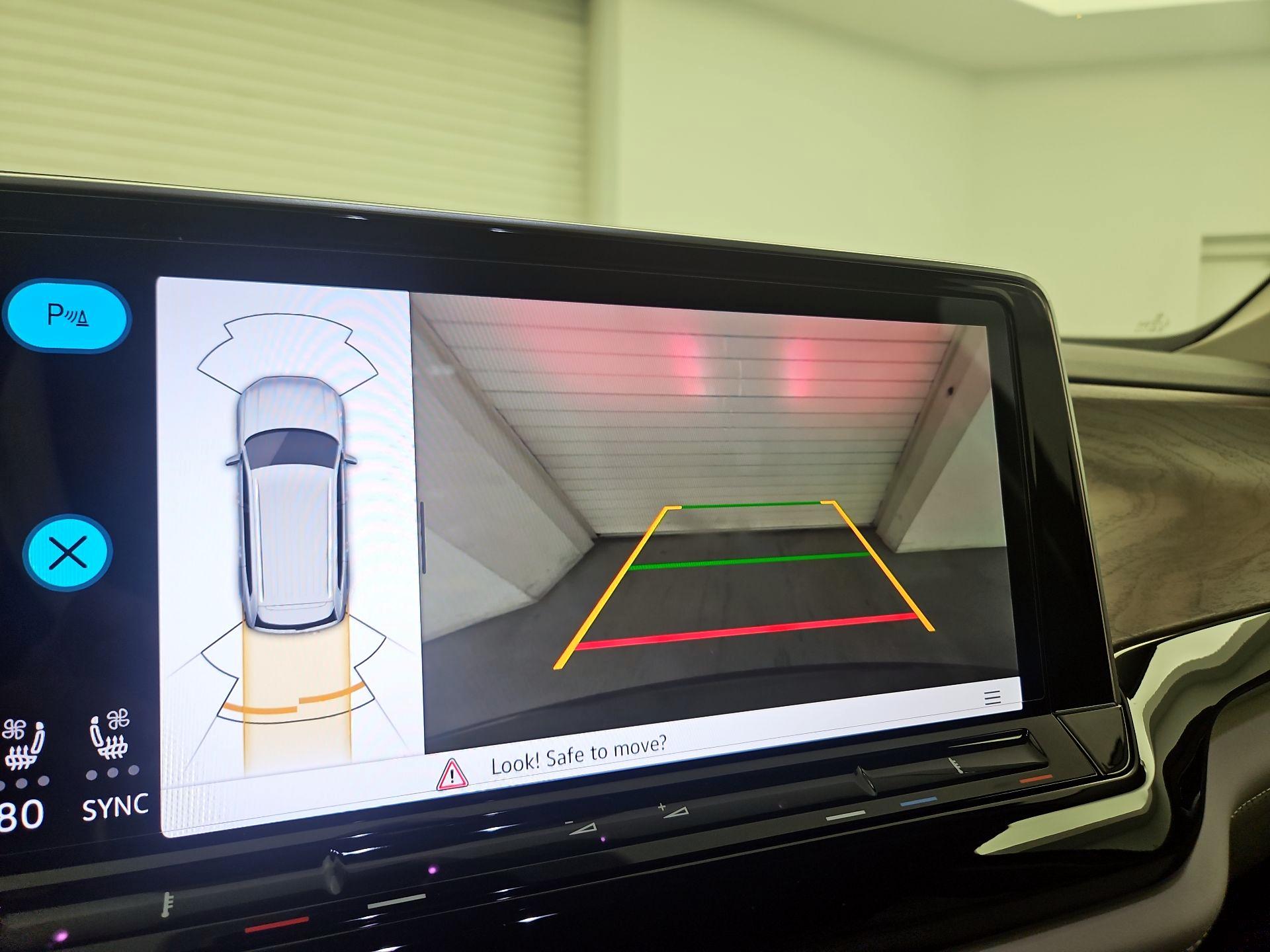 Thumbnail: 2025 Volkswagen Atlas - 14