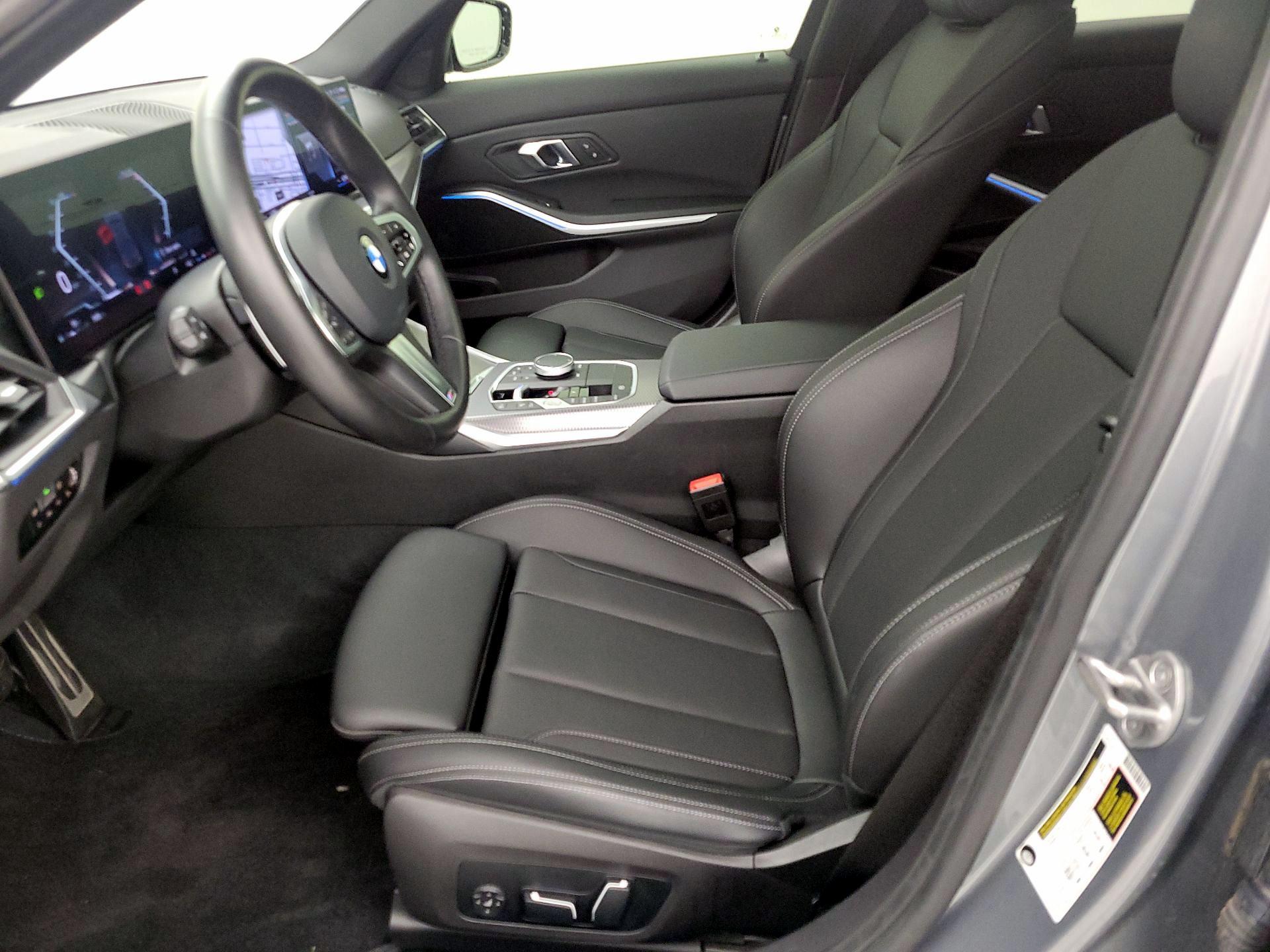 Thumbnail: 2024 BMW 3 Series - 11