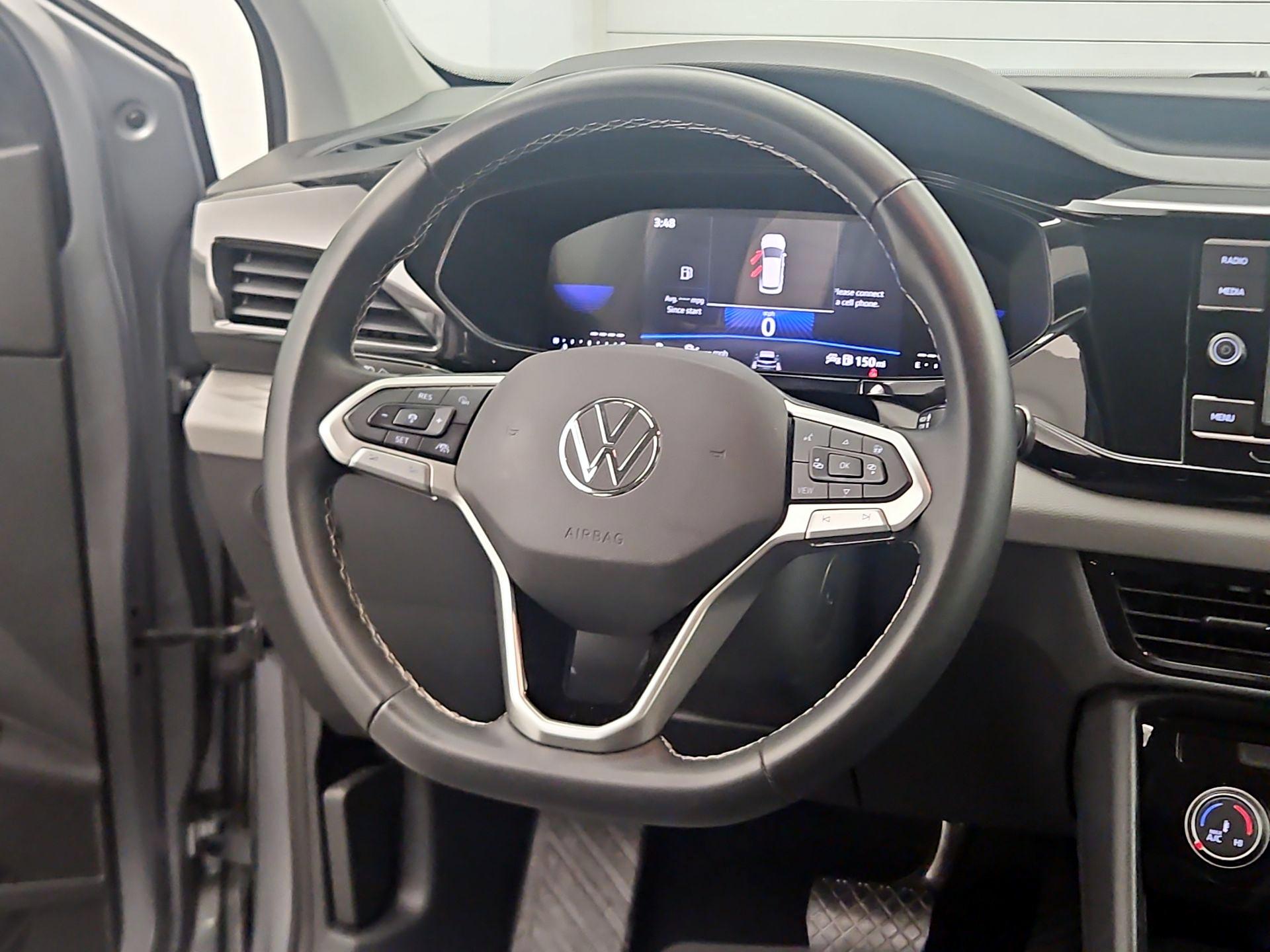 Thumbnail: 2024 Volkswagen Taos - 10