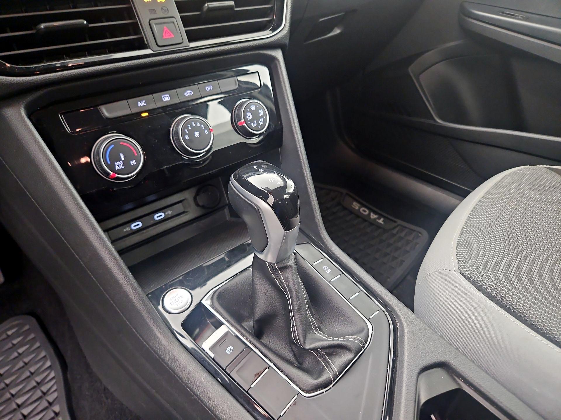 Thumbnail: 2024 Volkswagen Taos - 15