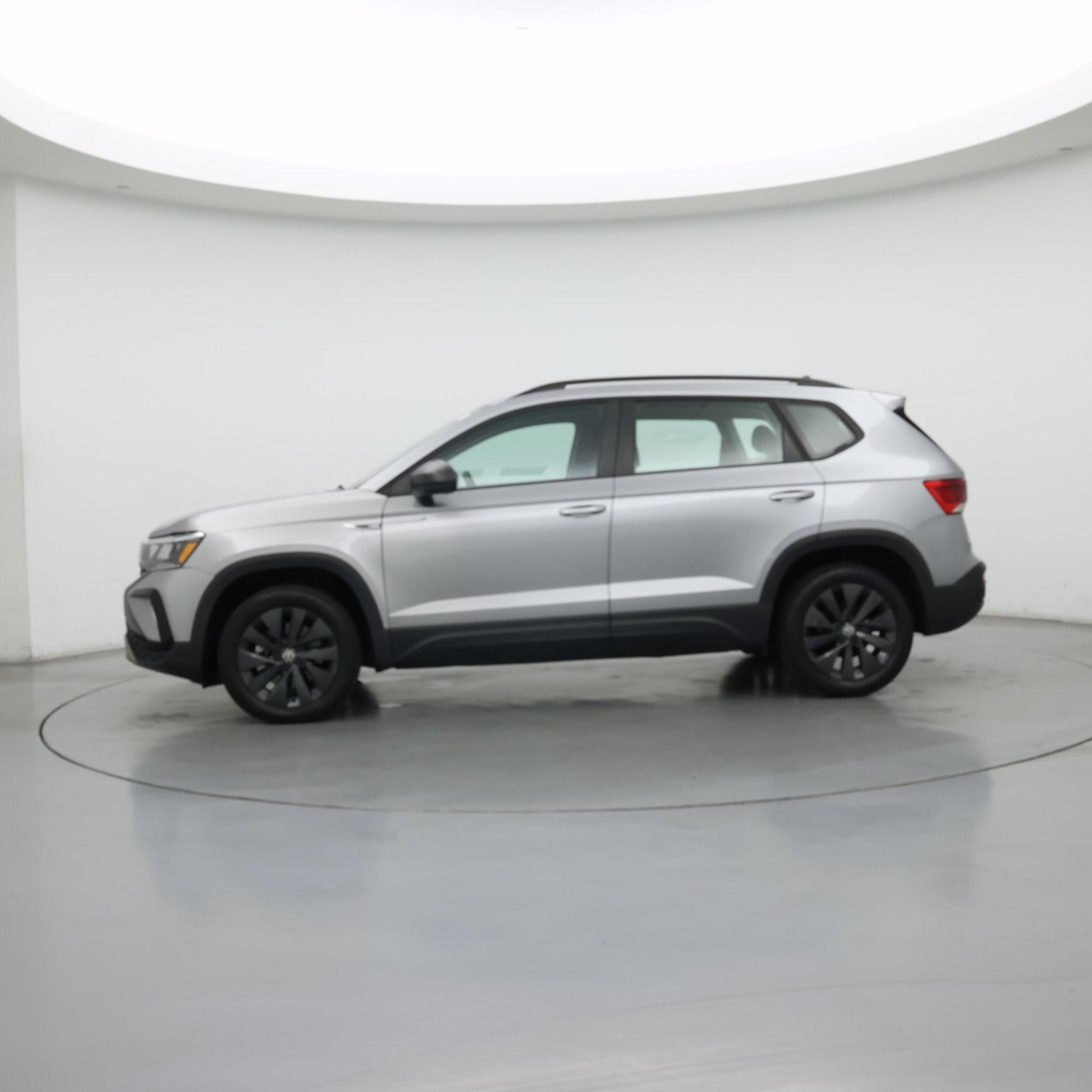 Thumbnail: 2024 Volkswagen Taos - 3