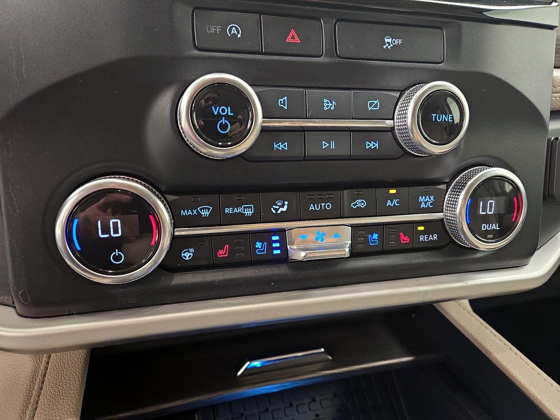 Thumbnail: 2024 Ford Expedition MAX - 17