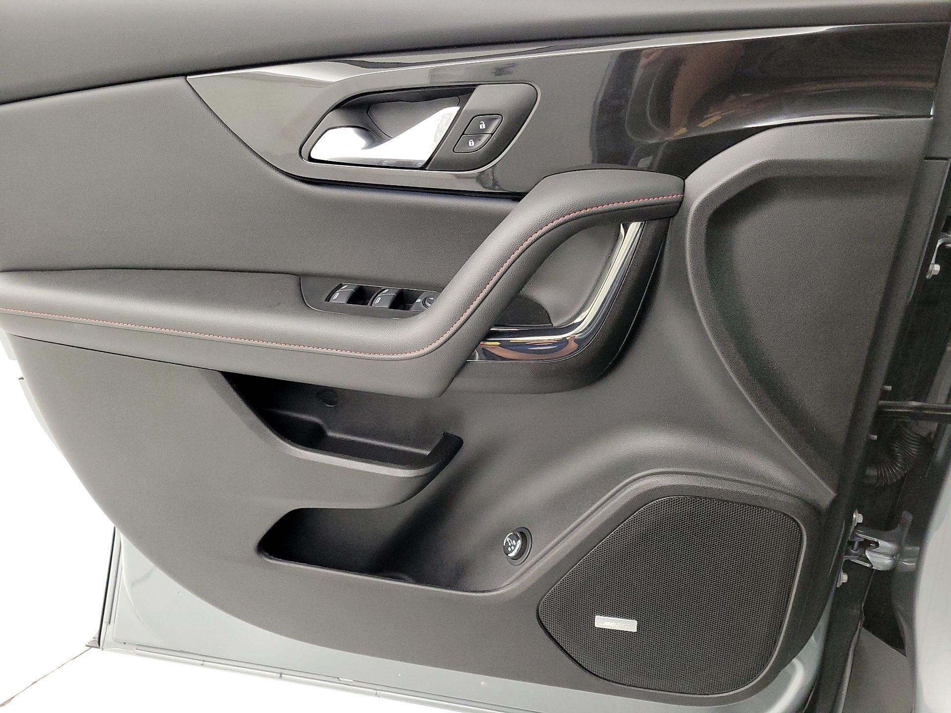 Thumbnail: 2025 Chevrolet Blazer - 12