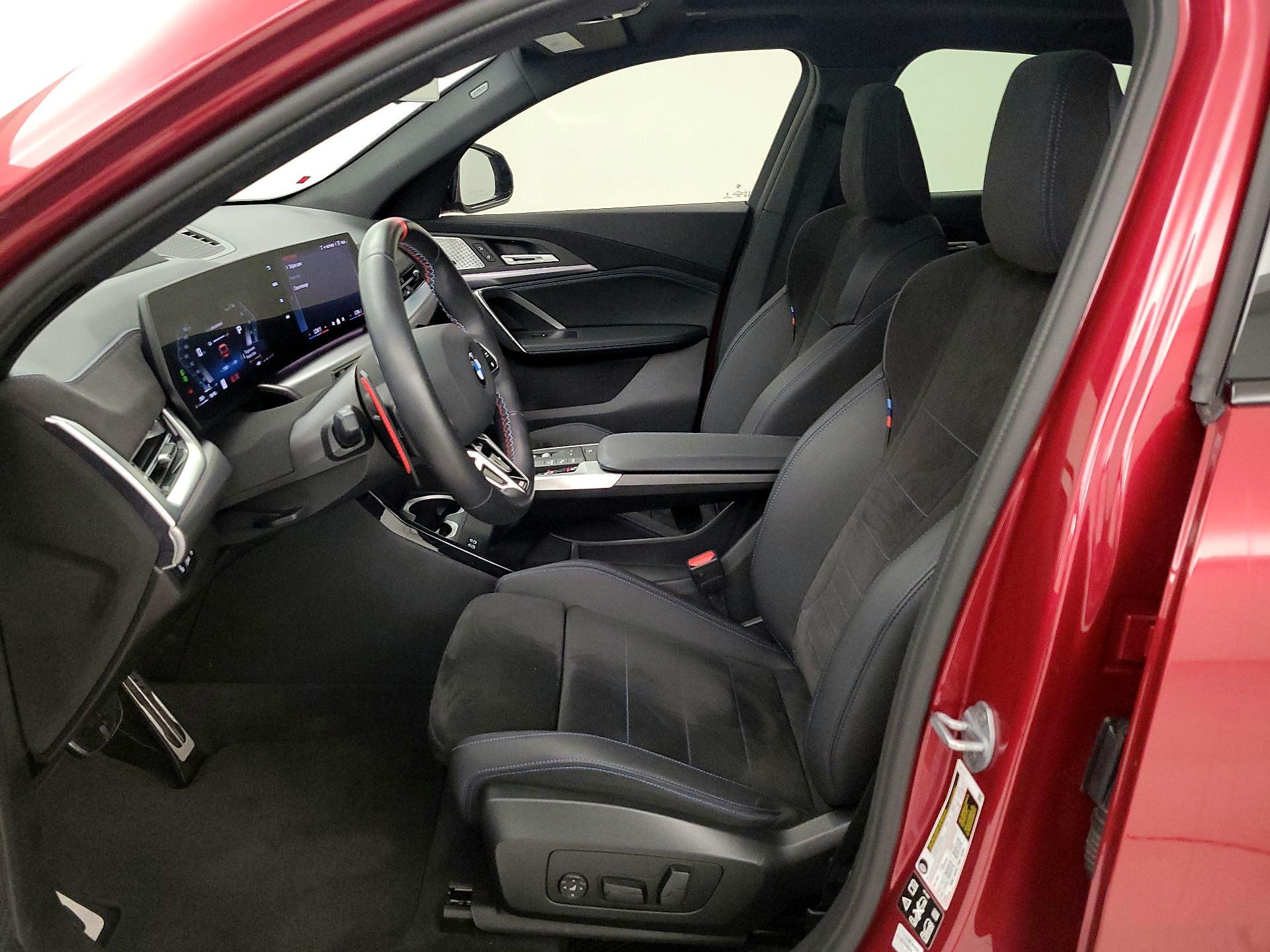 Thumbnail: 2025 BMW X2 - 11