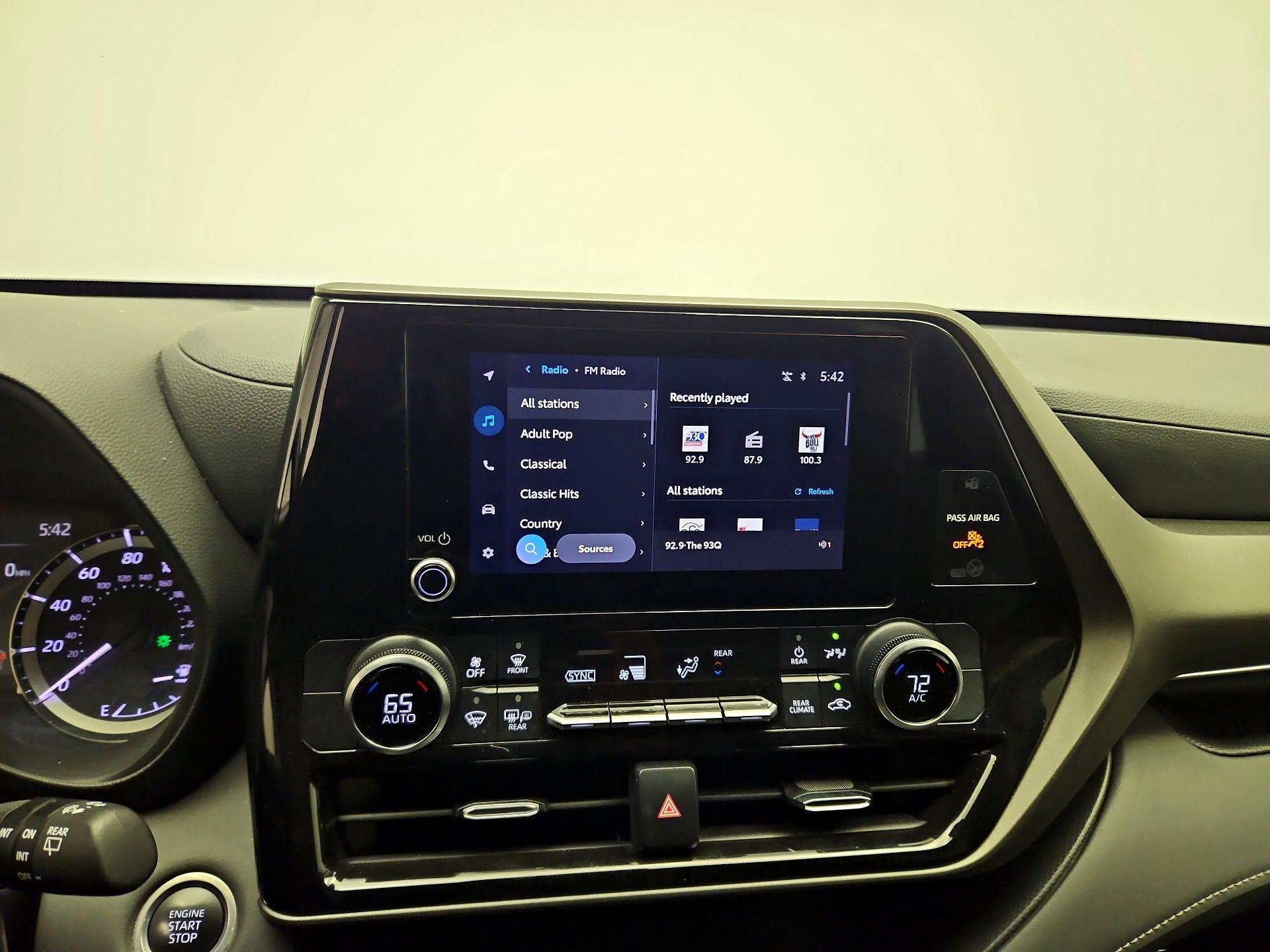 Thumbnail: 2024 Toyota Highlander - 14