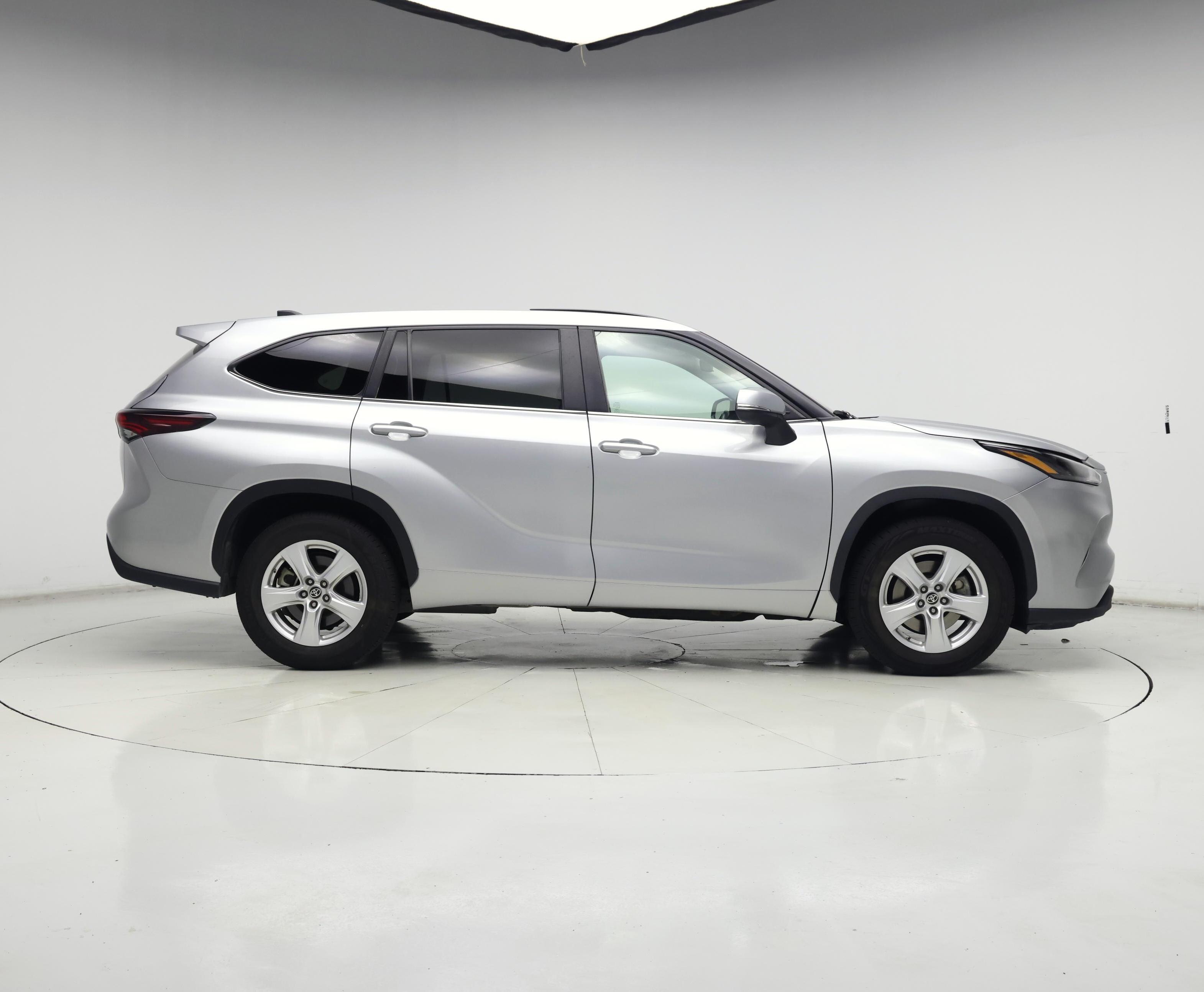 Thumbnail: 2024 Toyota Highlander - 7