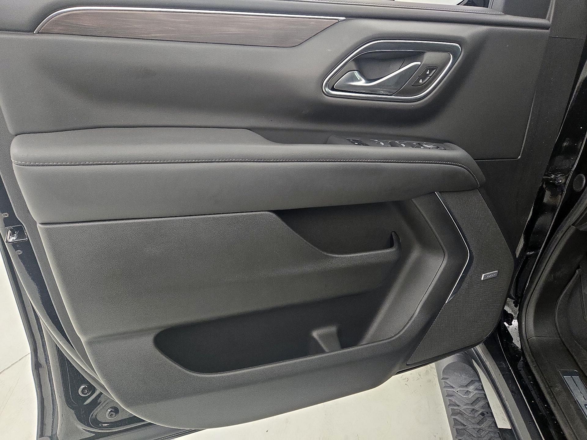 Thumbnail: 2023 Chevrolet Tahoe - 12