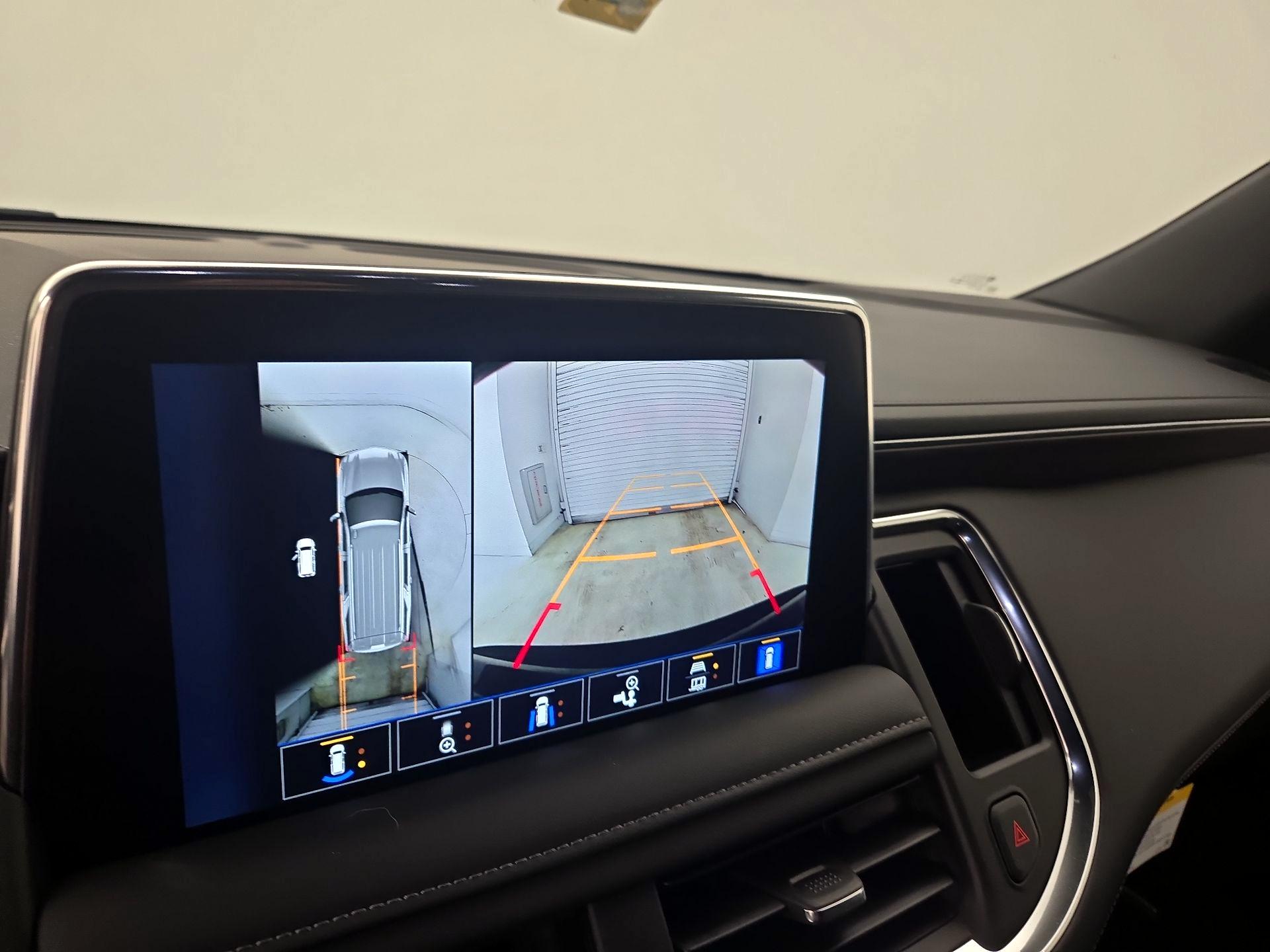 Thumbnail: 2023 Chevrolet Tahoe - 15