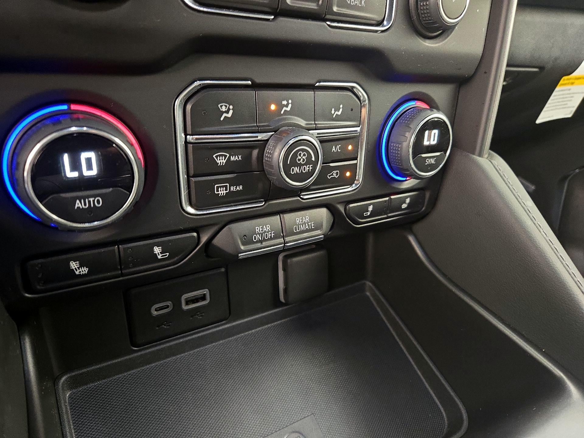 Thumbnail: 2023 Chevrolet Tahoe - 17