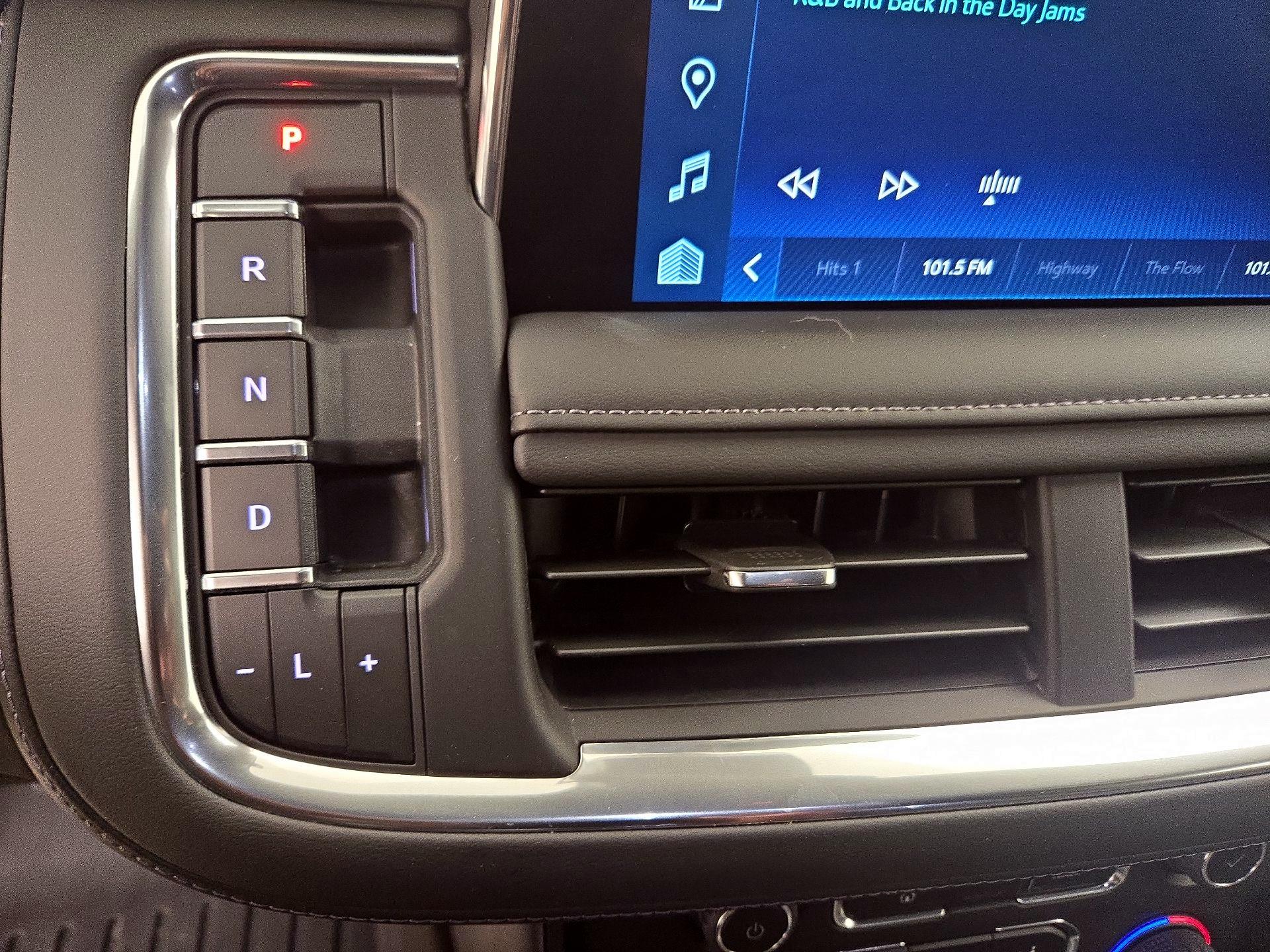 Thumbnail: 2023 Chevrolet Tahoe - 18