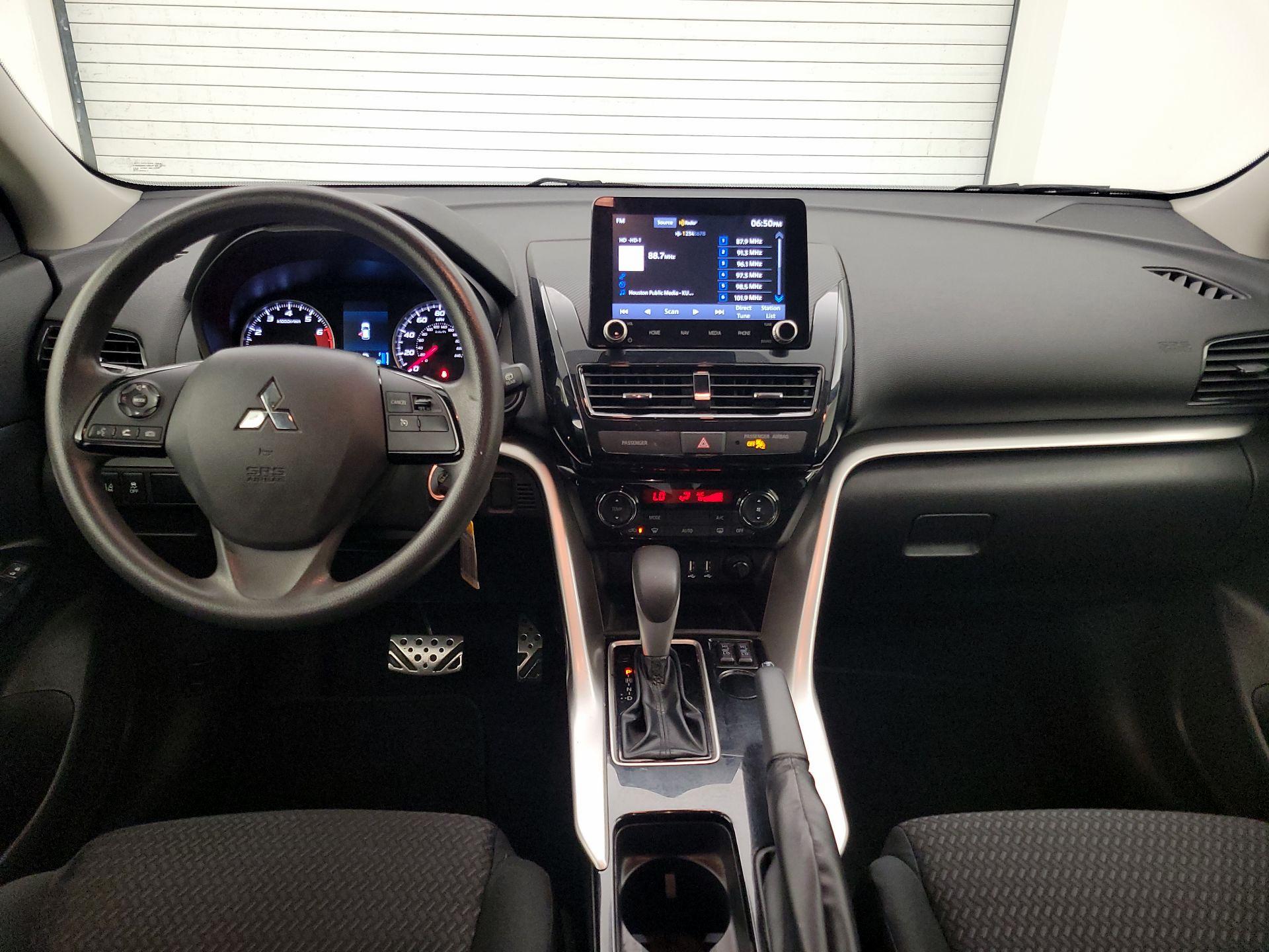 Thumbnail: 2022 Mitsubishi Eclipse Cross - 9