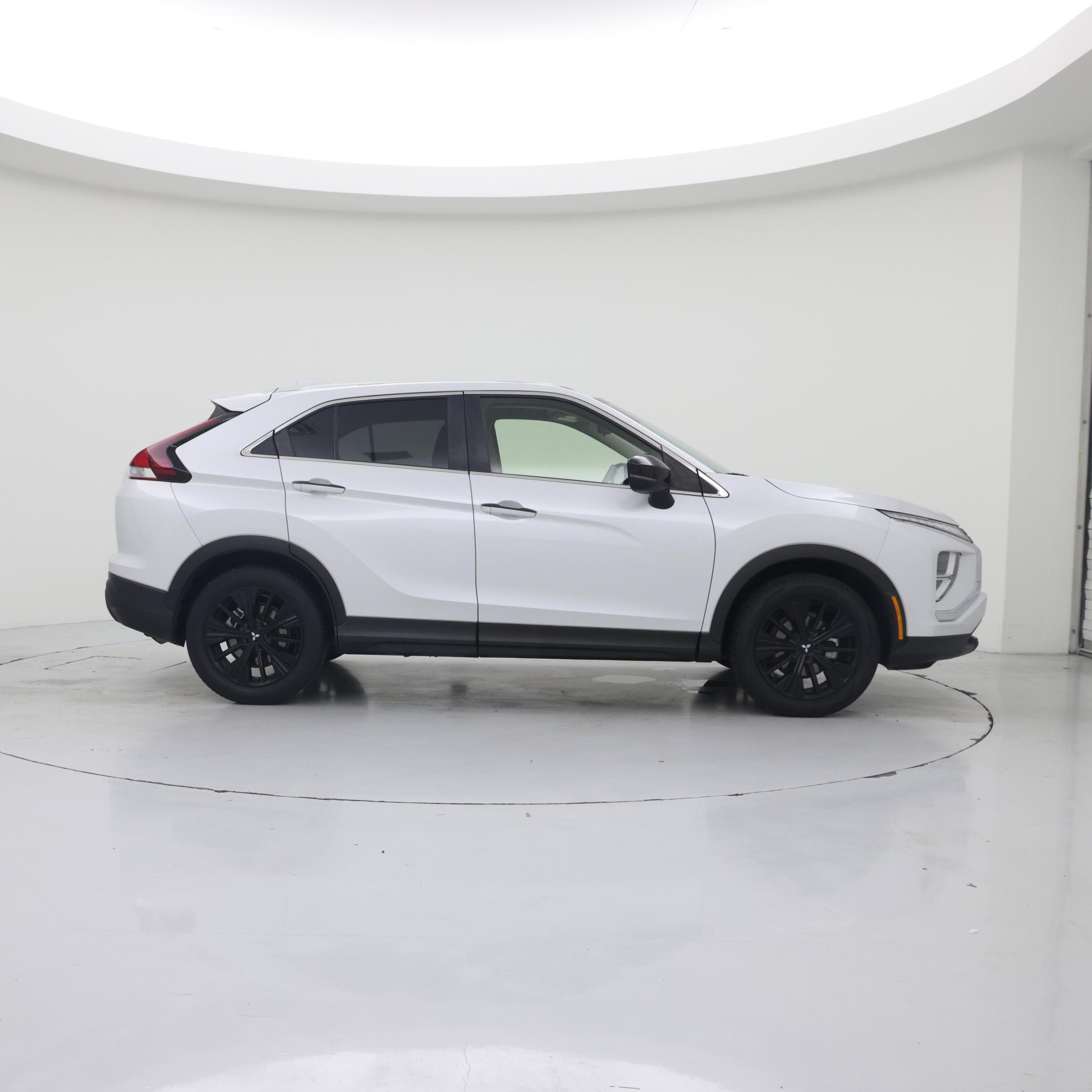 Thumbnail: 2022 Mitsubishi Eclipse Cross - 7