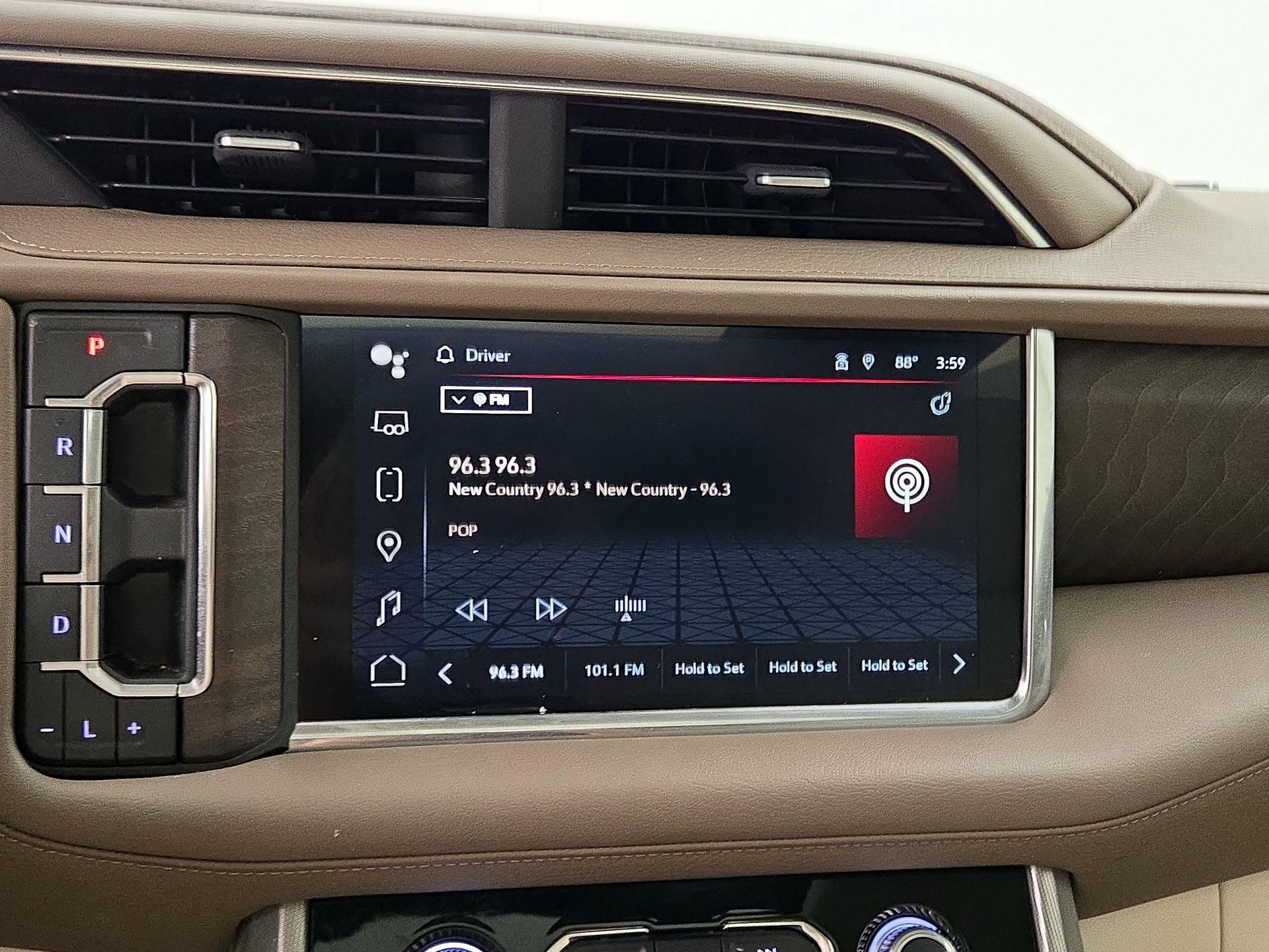 Thumbnail: 2023 GMC Yukon XL - 16