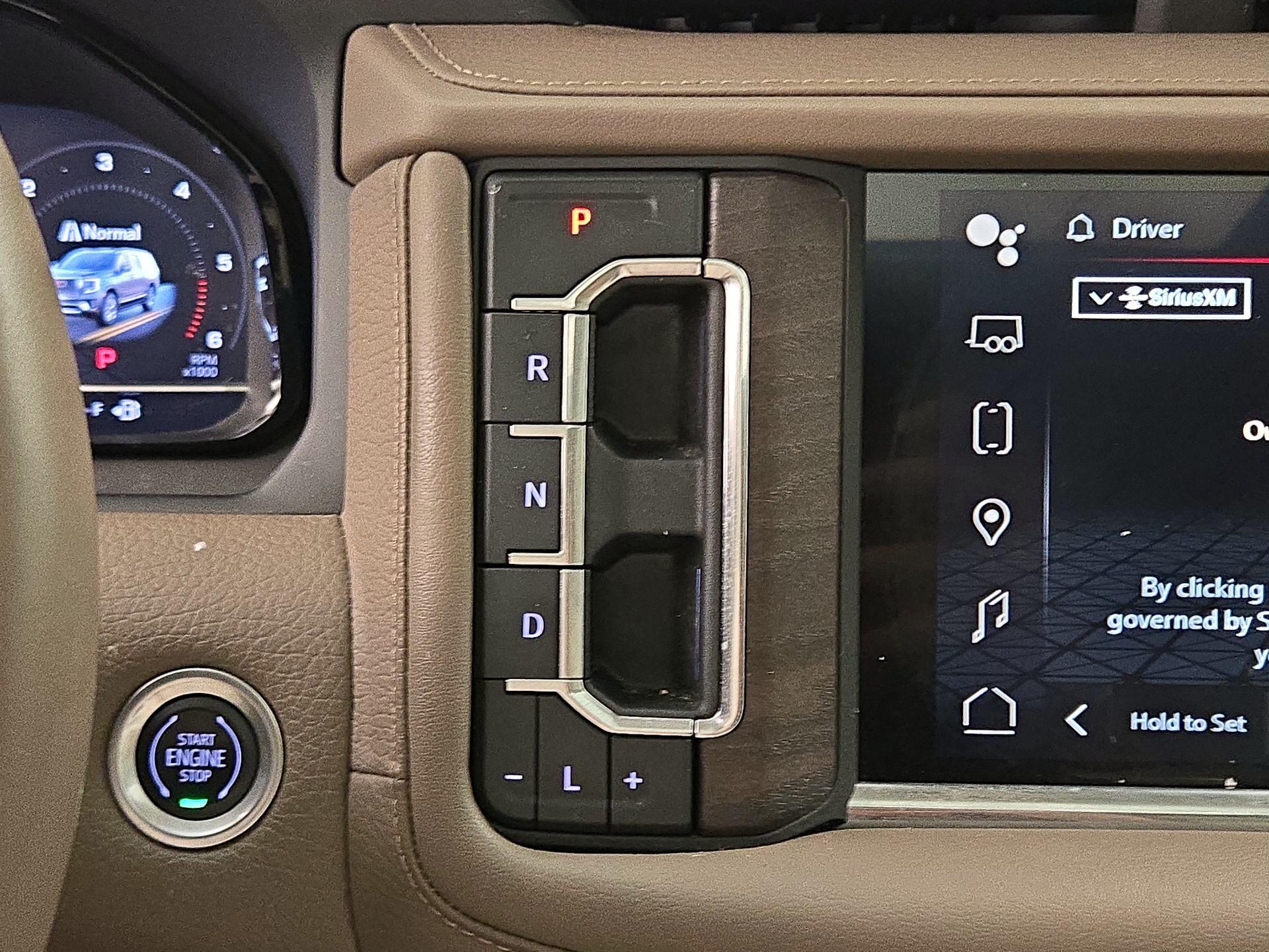 Thumbnail: 2023 GMC Yukon XL - 18