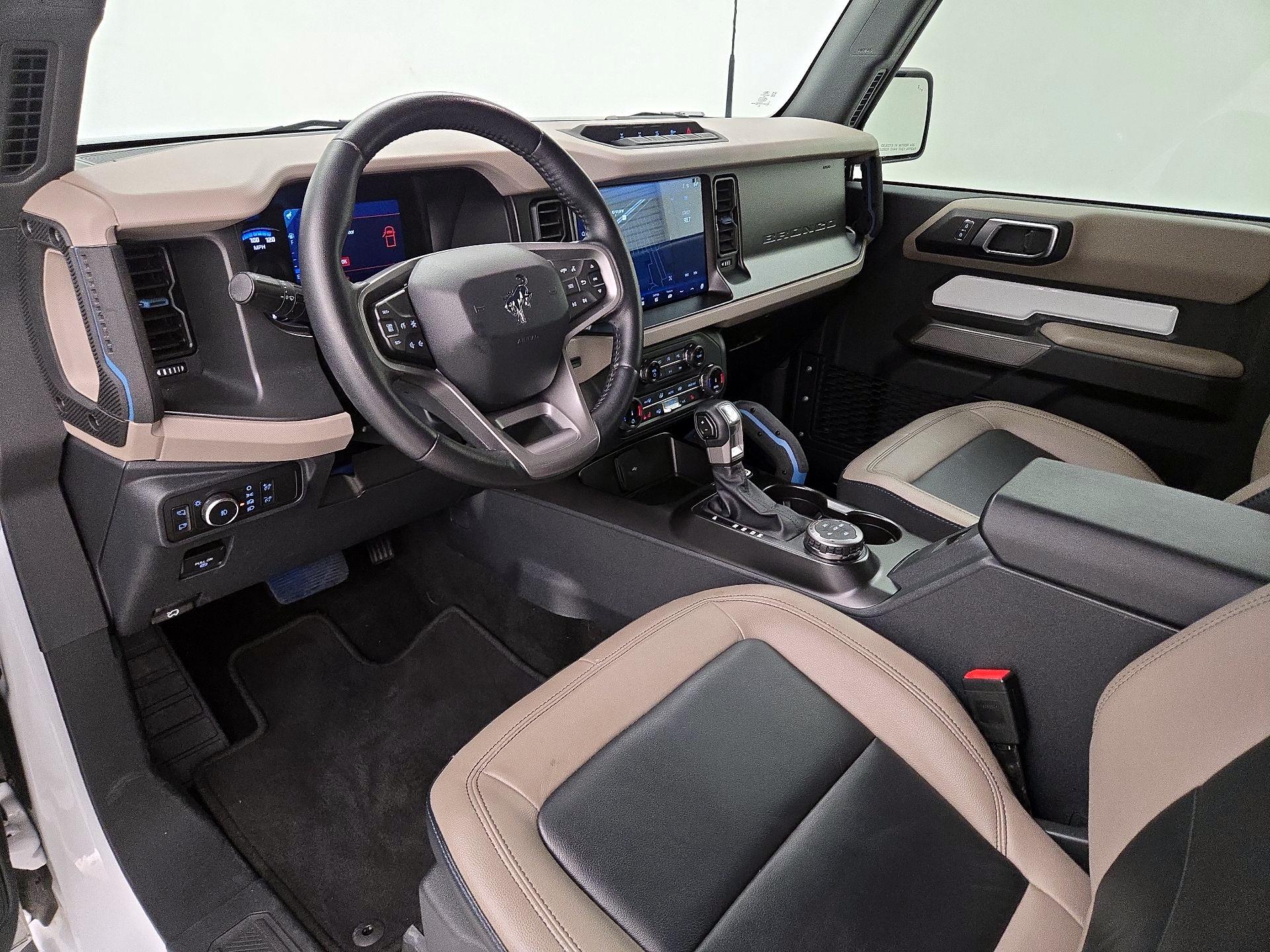 Thumbnail: 2022 Ford Bronco - 9