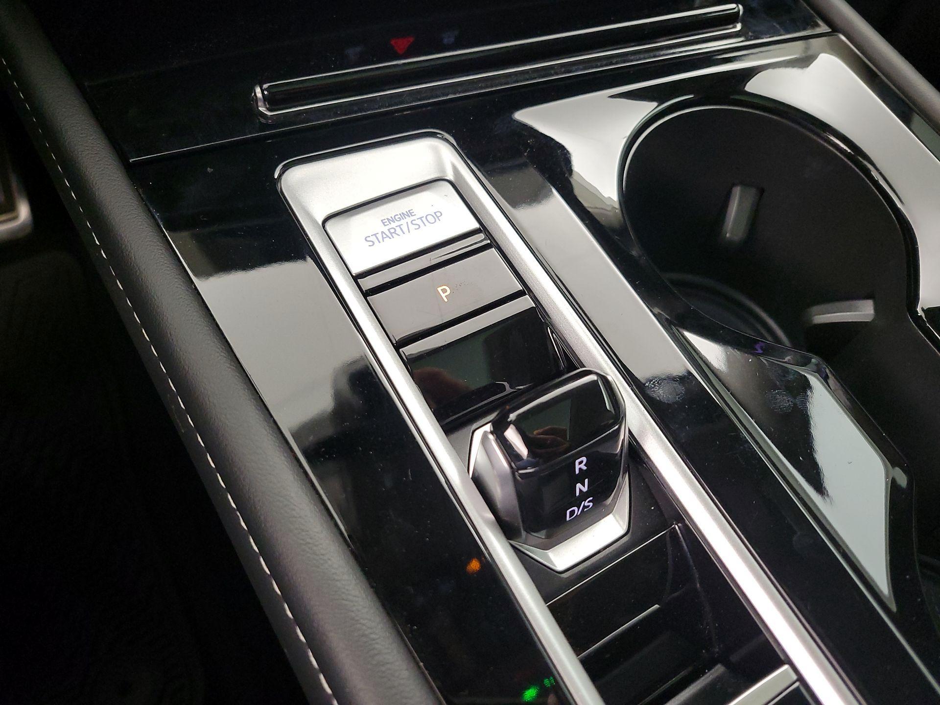 Thumbnail: 2024 Volkswagen Atlas - 18