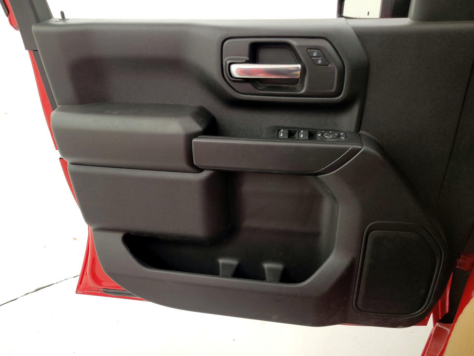 Thumbnail: 2025 Chevrolet Silverado 2500 - 12