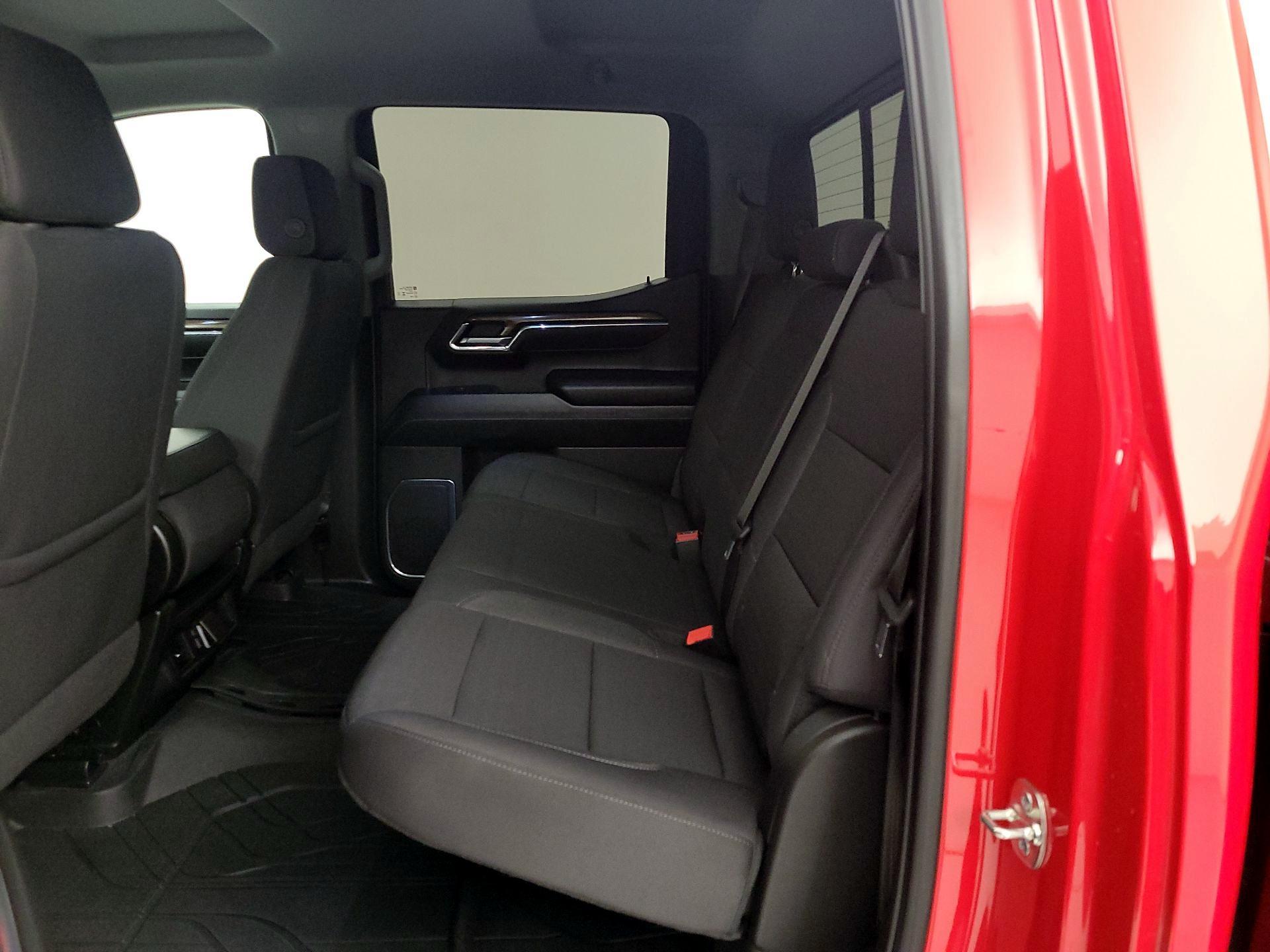 Thumbnail: 2025 Chevrolet Silverado 1500 - 17