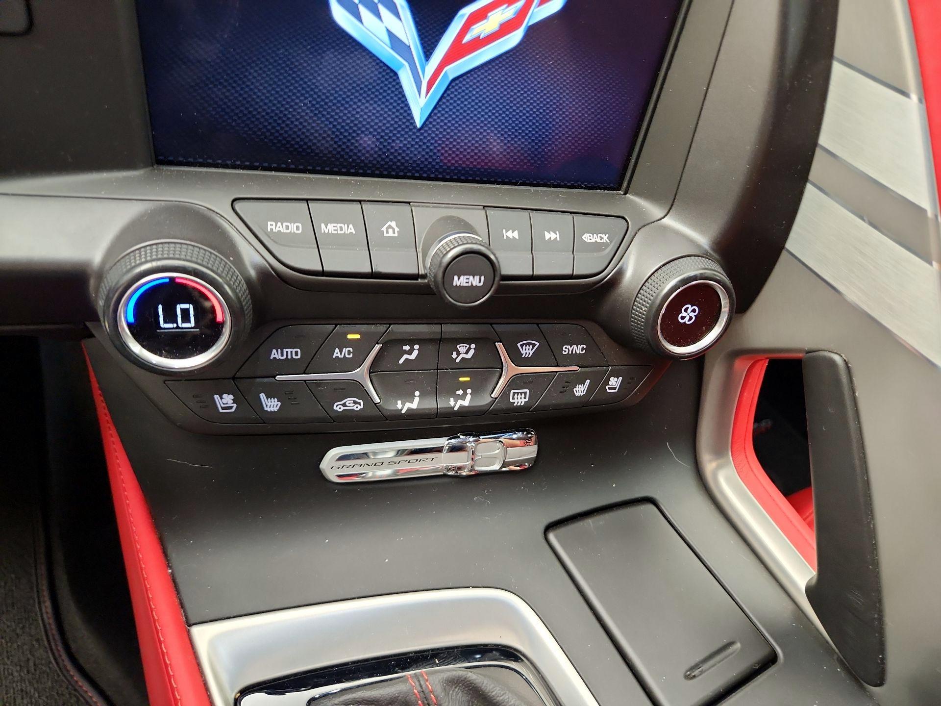 Thumbnail: 2018 Chevrolet Corvette - 14