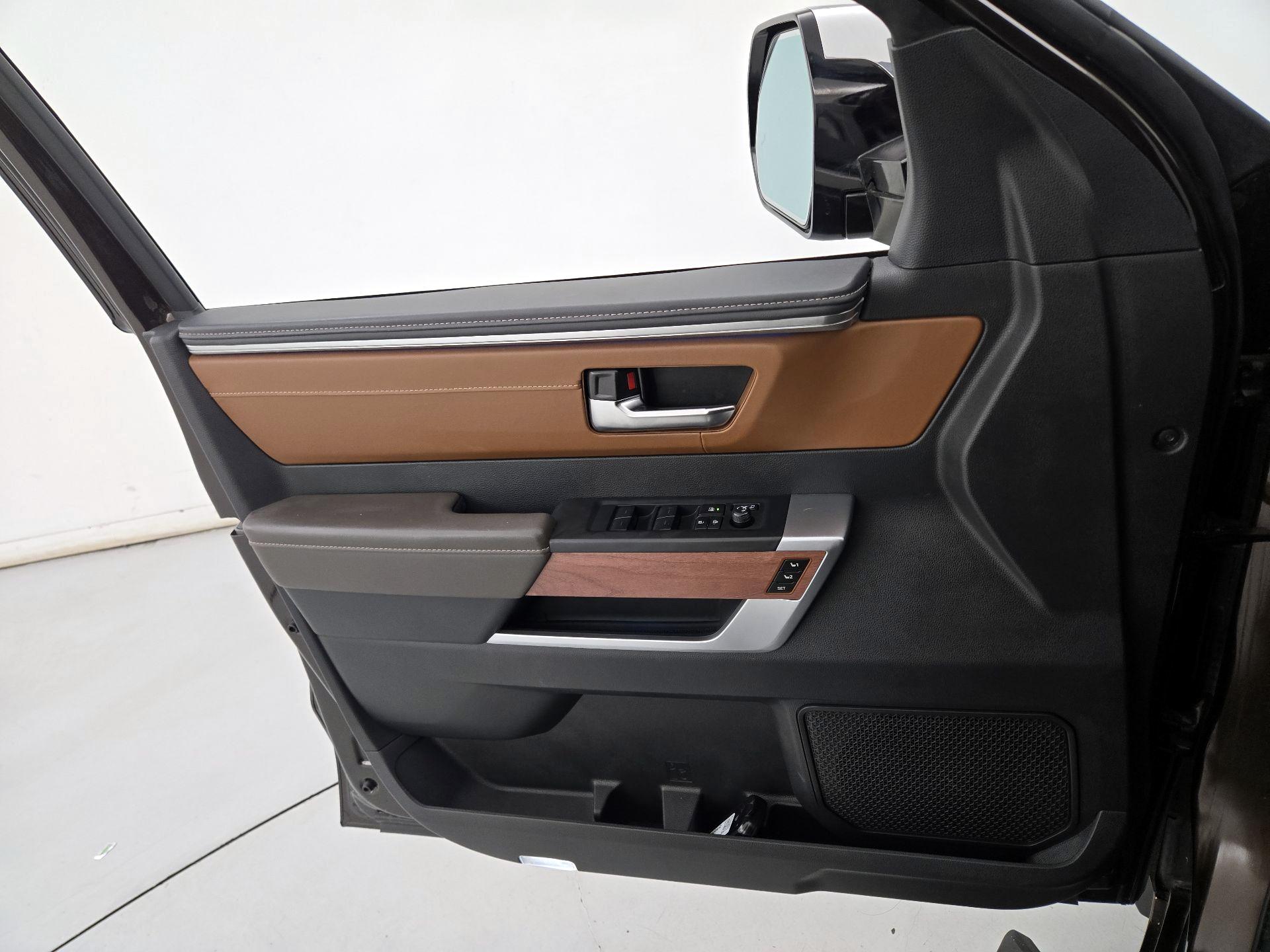 Thumbnail: 2024 Toyota Tundra - 12