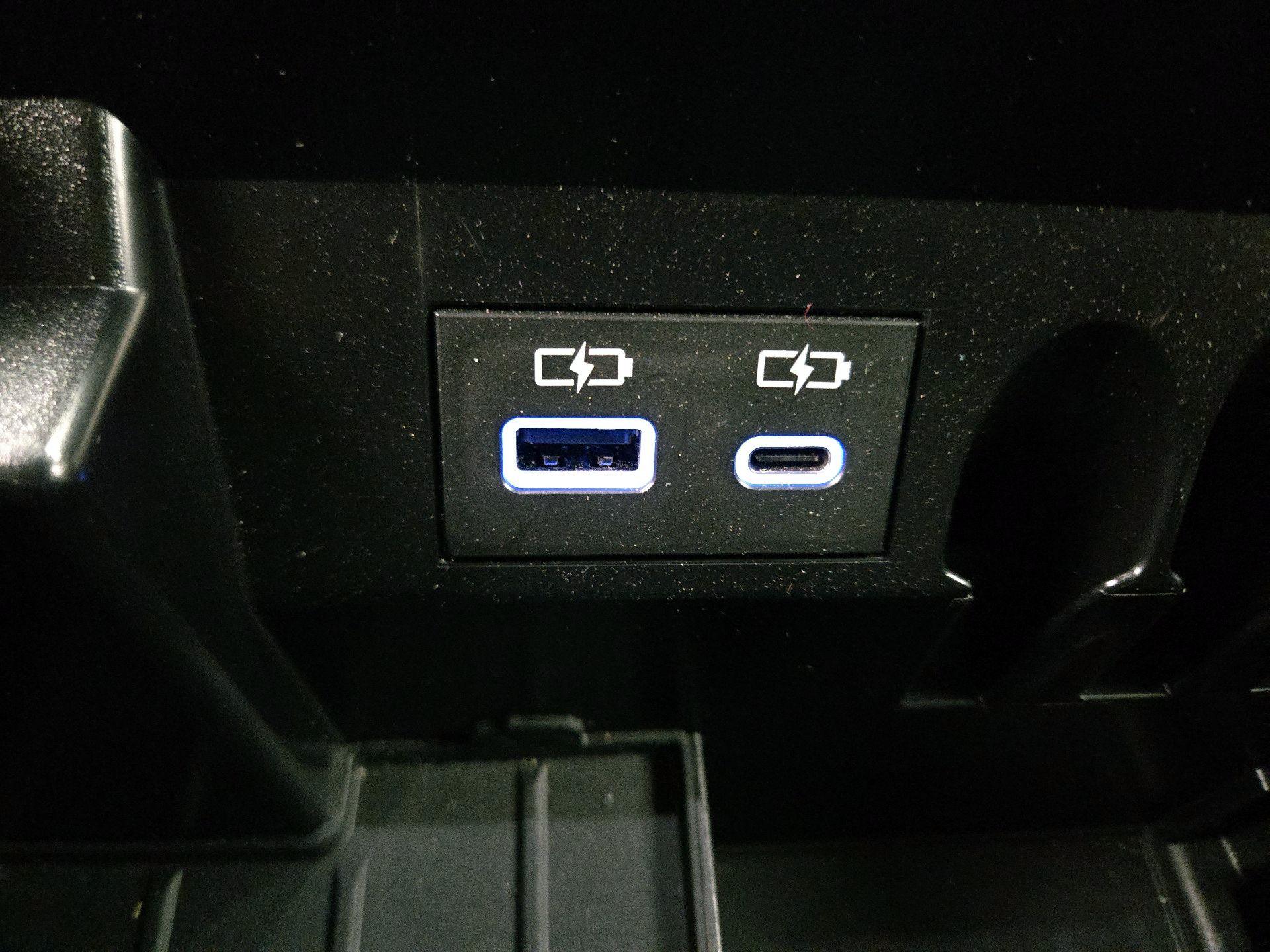 Thumbnail: 2024 Toyota Tundra - 18