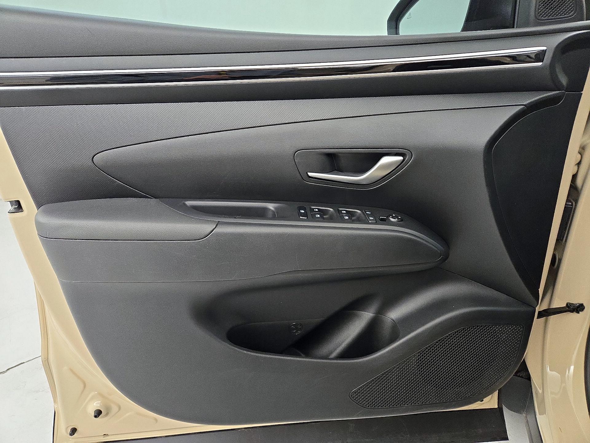 Thumbnail: 2022 Hyundai Santa Cruz - 12