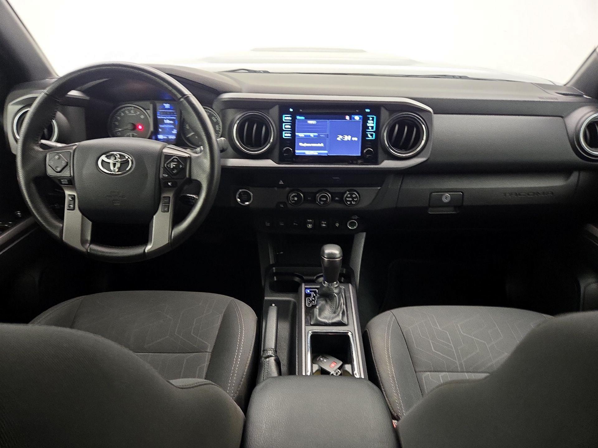 Thumbnail: 2019 Toyota Tacoma - 9