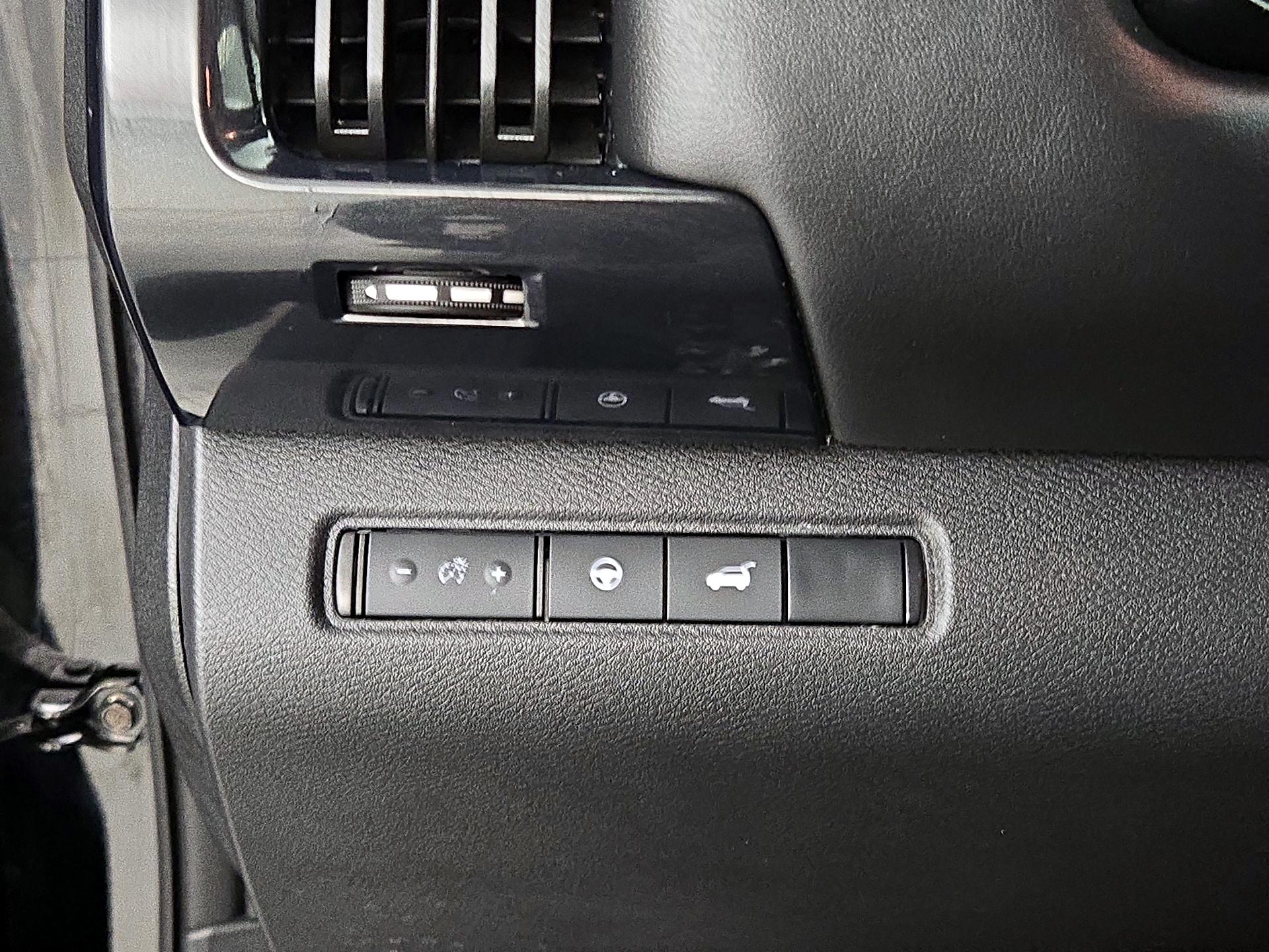 Thumbnail: 2025 Nissan Pathfinder - 13