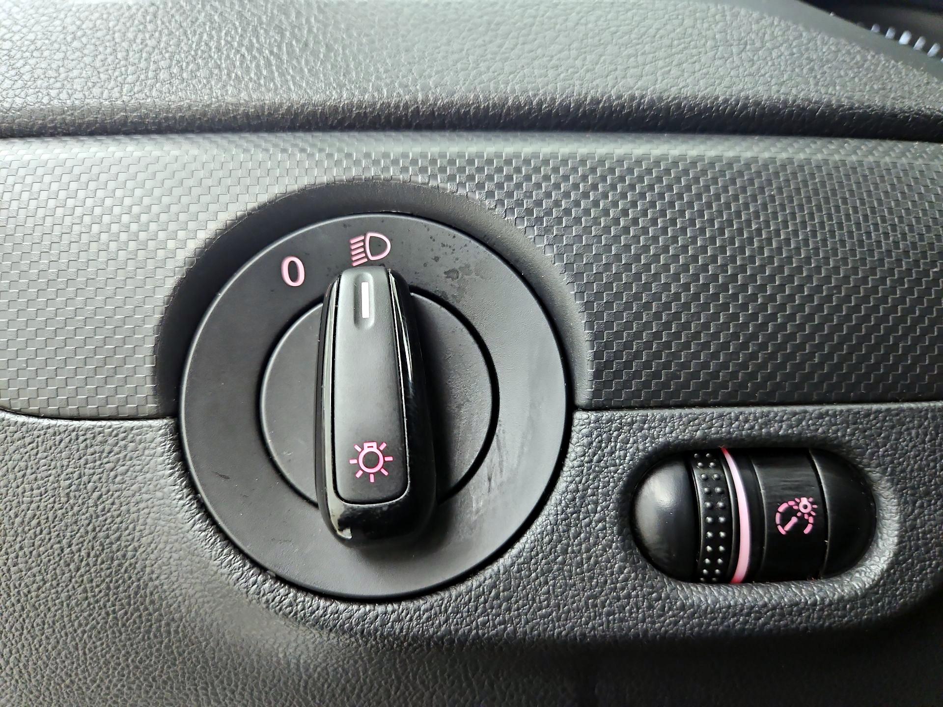 Thumbnail: 2016 Volkswagen Jetta - 13