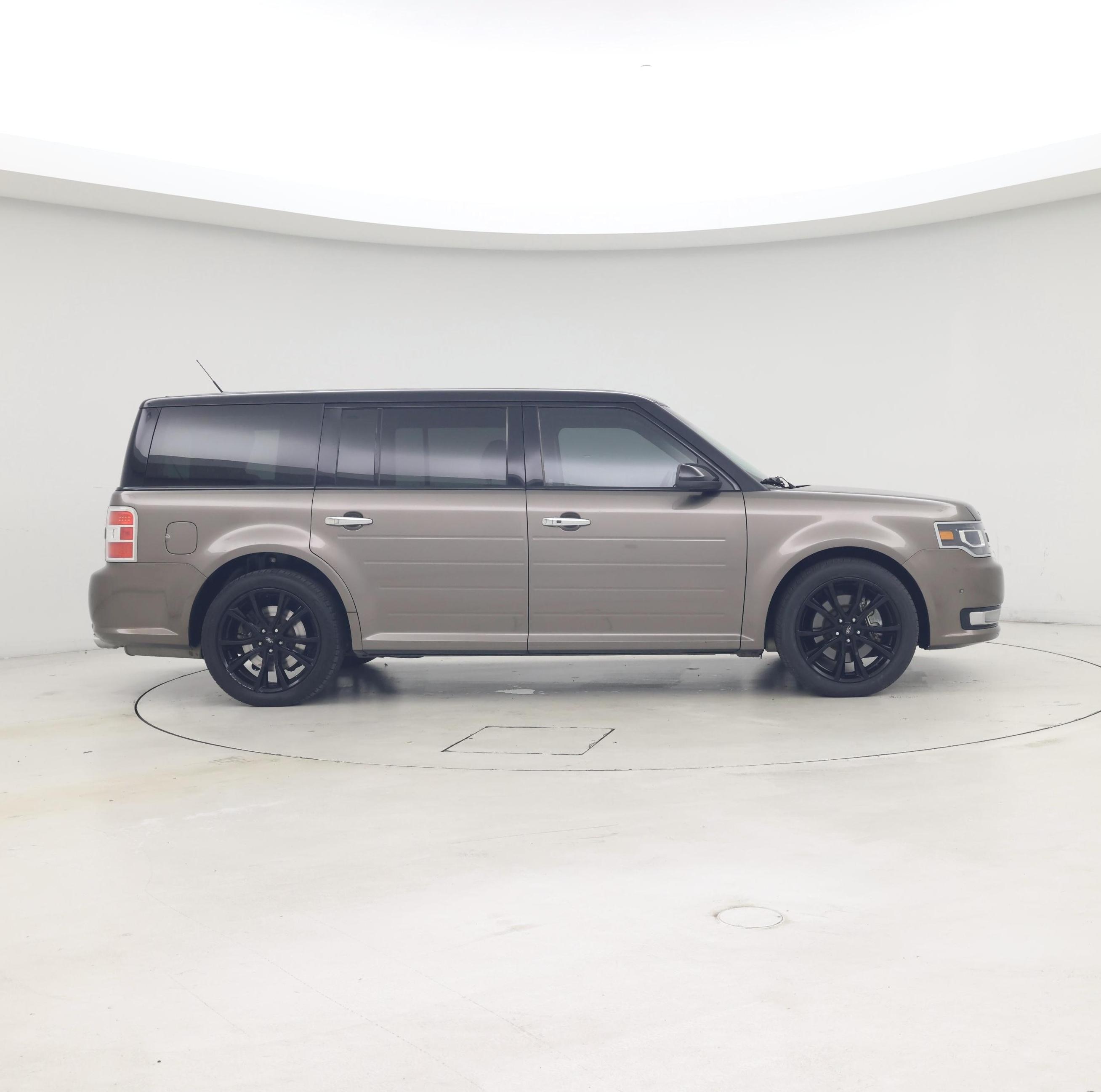 Thumbnail: 2019 Ford Flex - 7